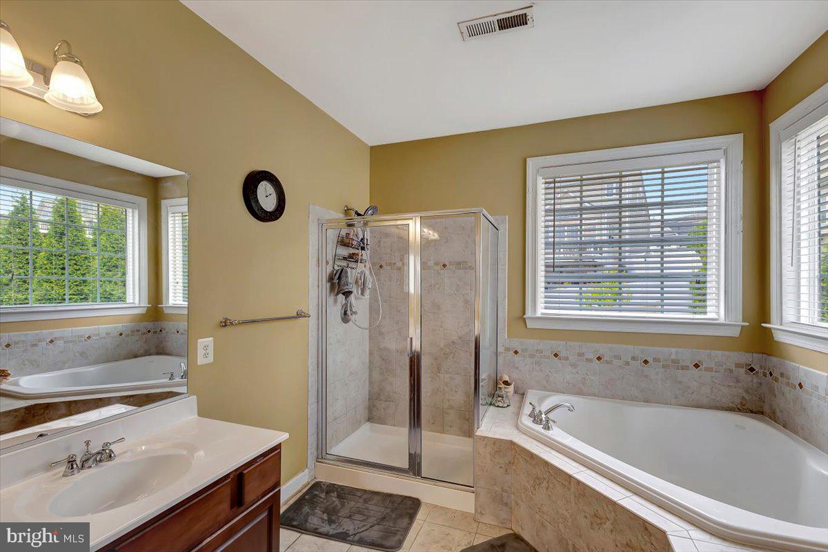 CEDAR LANE FARMS - Residential