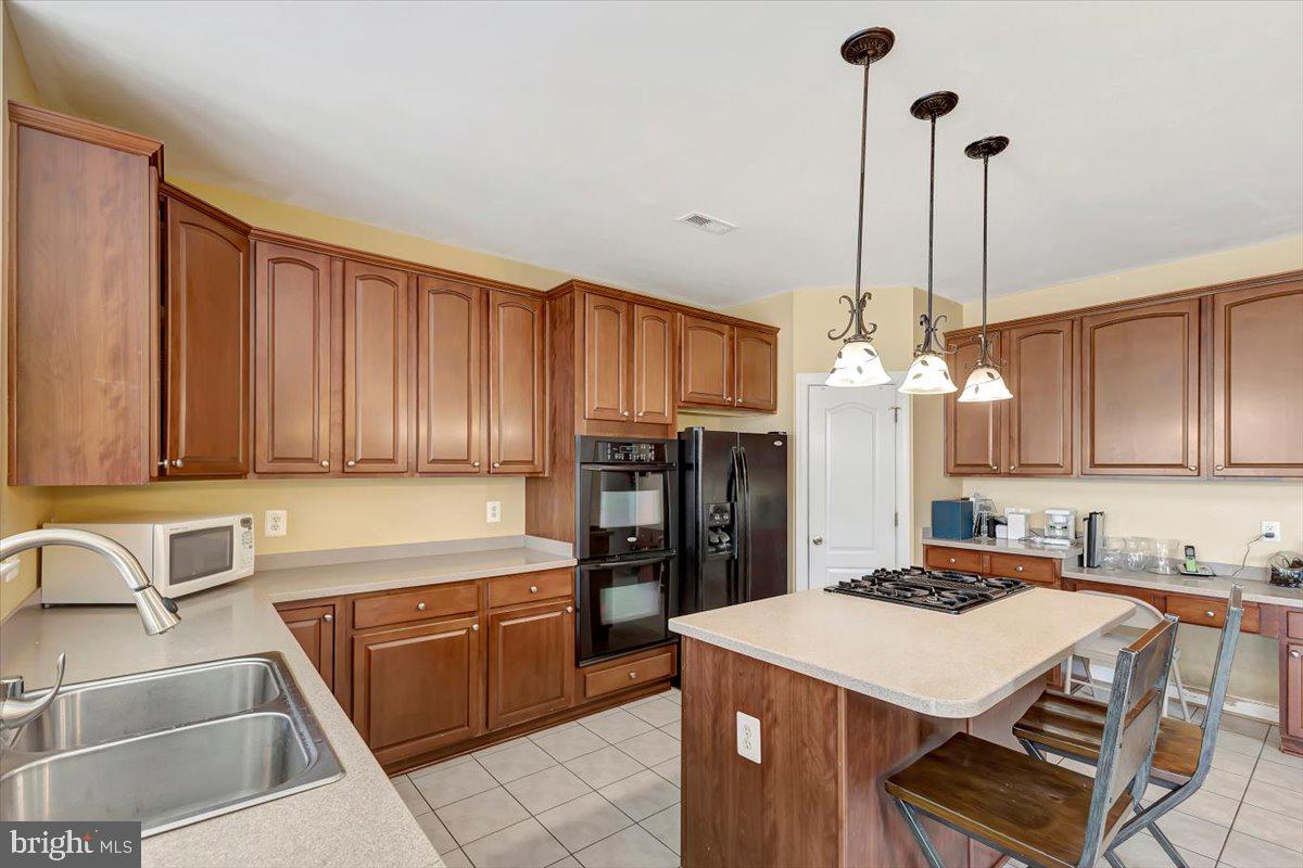 CEDAR LANE FARMS - Residential