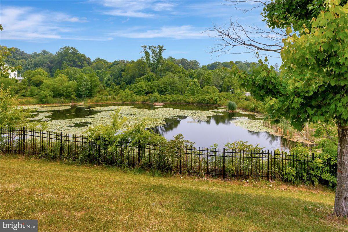 CEDAR LANE FARMS - Residential
