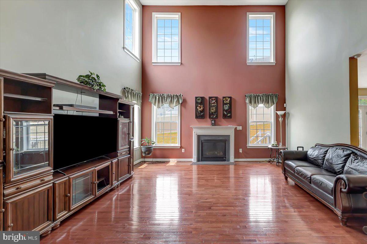 CEDAR LANE FARMS - Residential