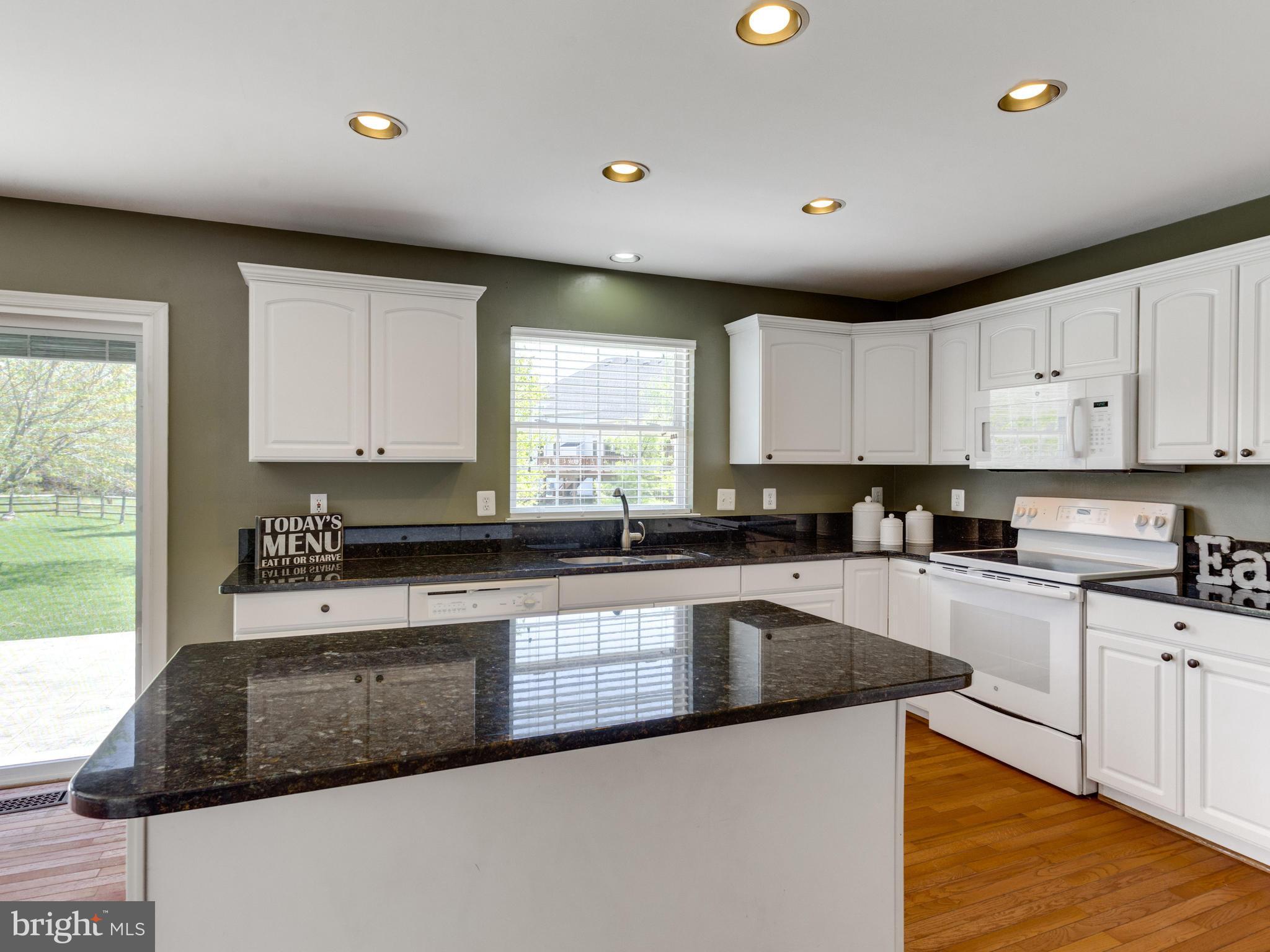 VIRGINIA OAKS - Residential