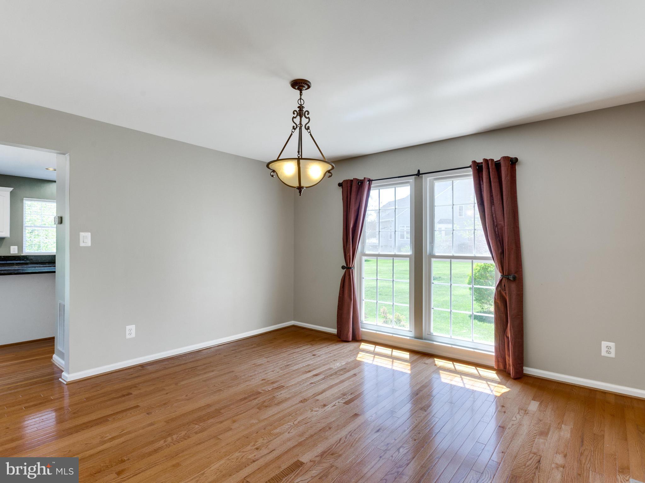 VIRGINIA OAKS - Residential