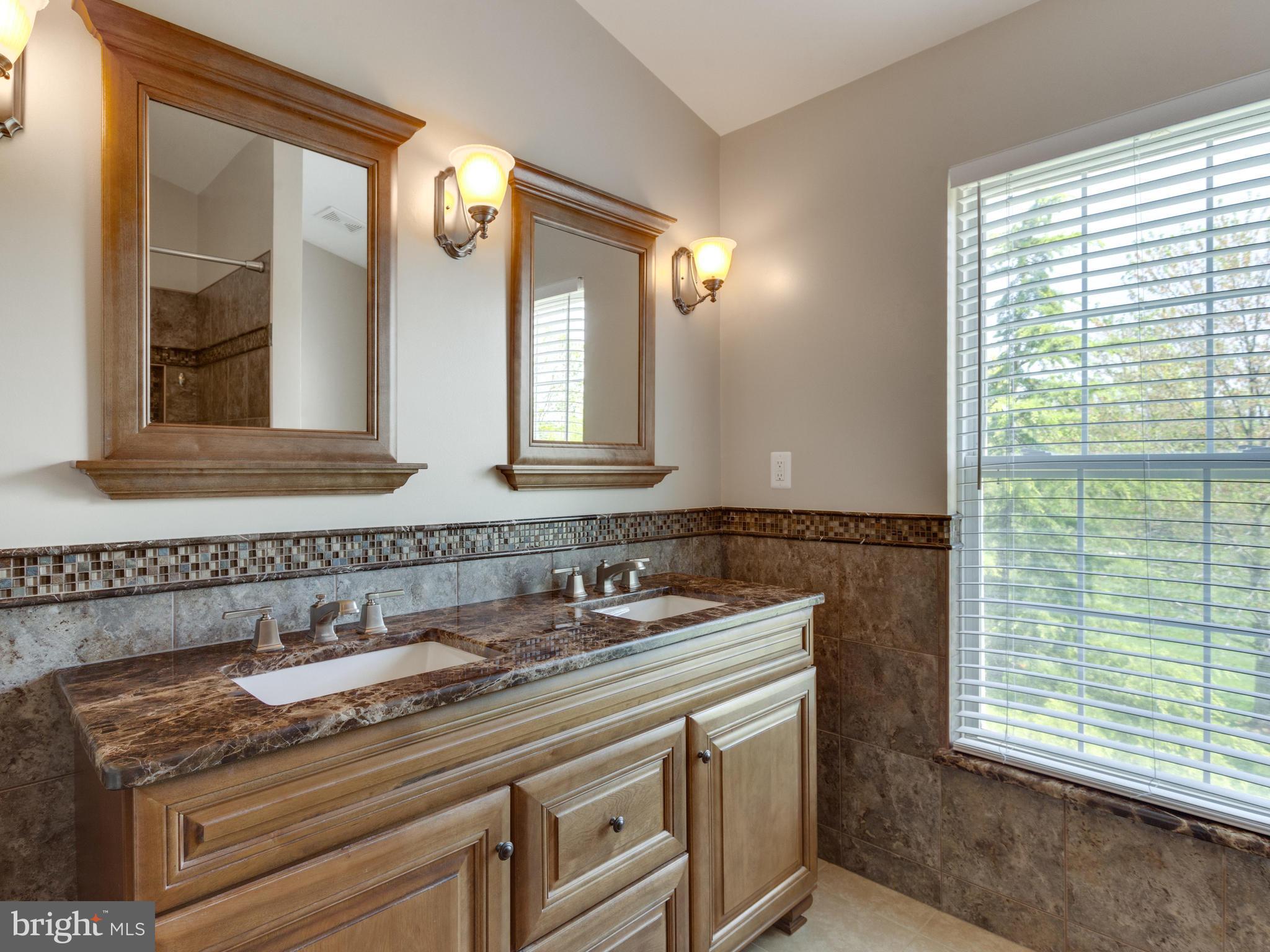 VIRGINIA OAKS - Residential