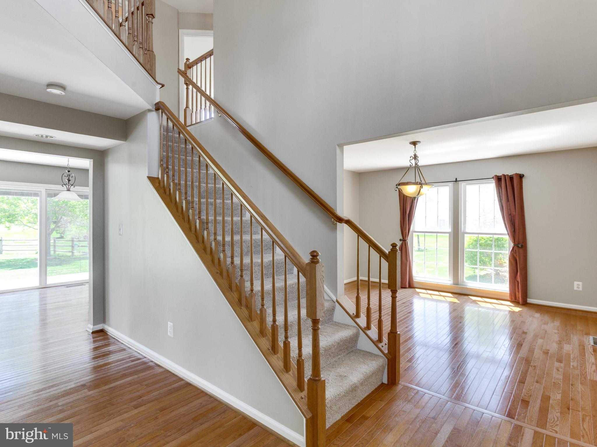 VIRGINIA OAKS - Residential