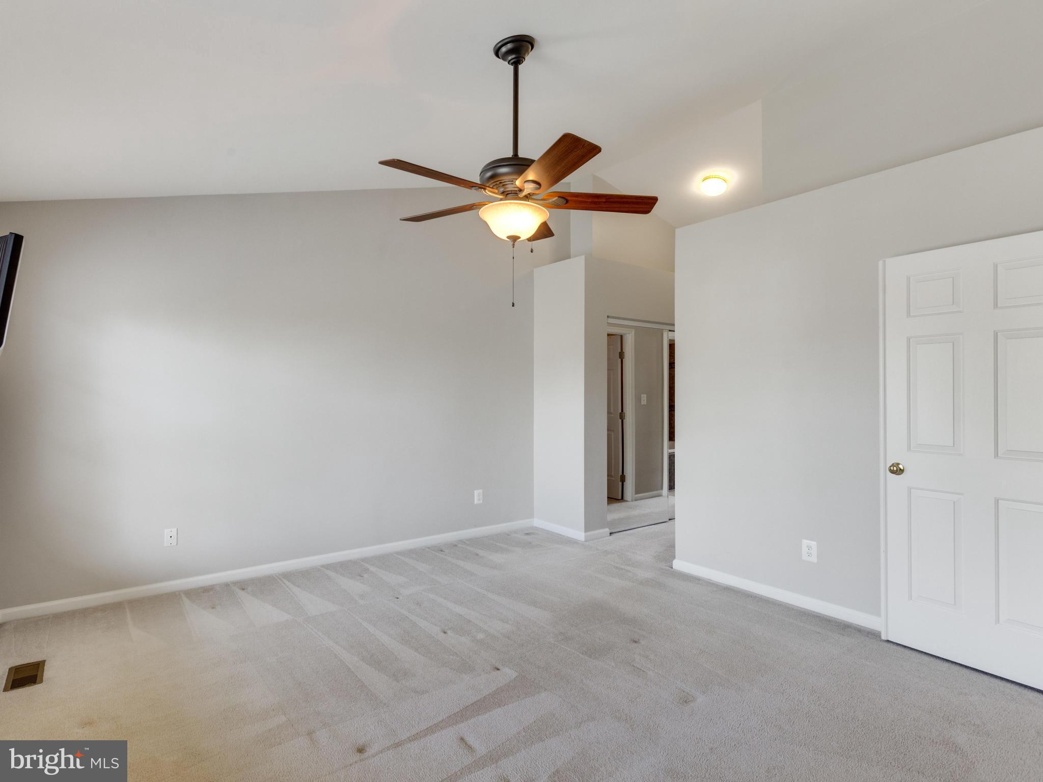 VIRGINIA OAKS - Residential