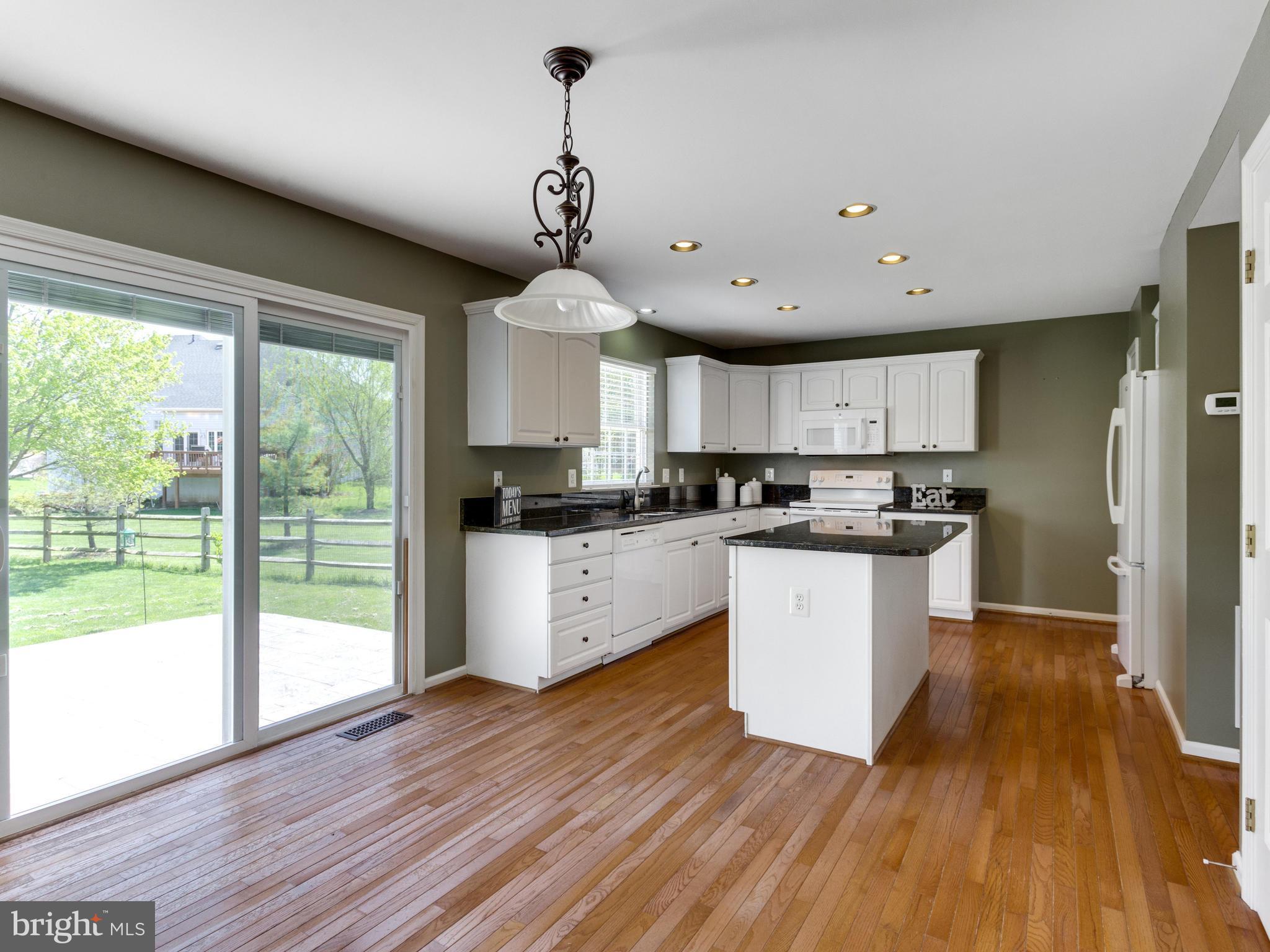 VIRGINIA OAKS - Residential