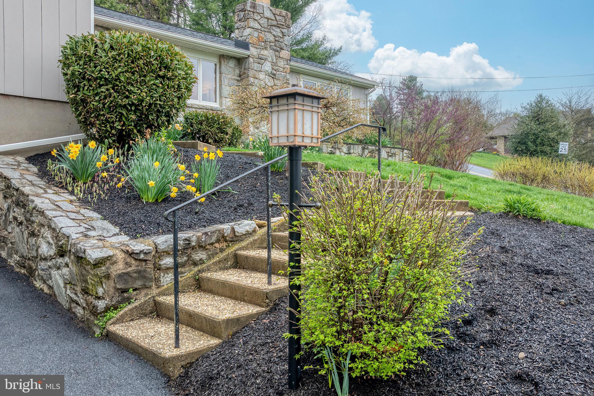 BLOSSOM HILL - Residential