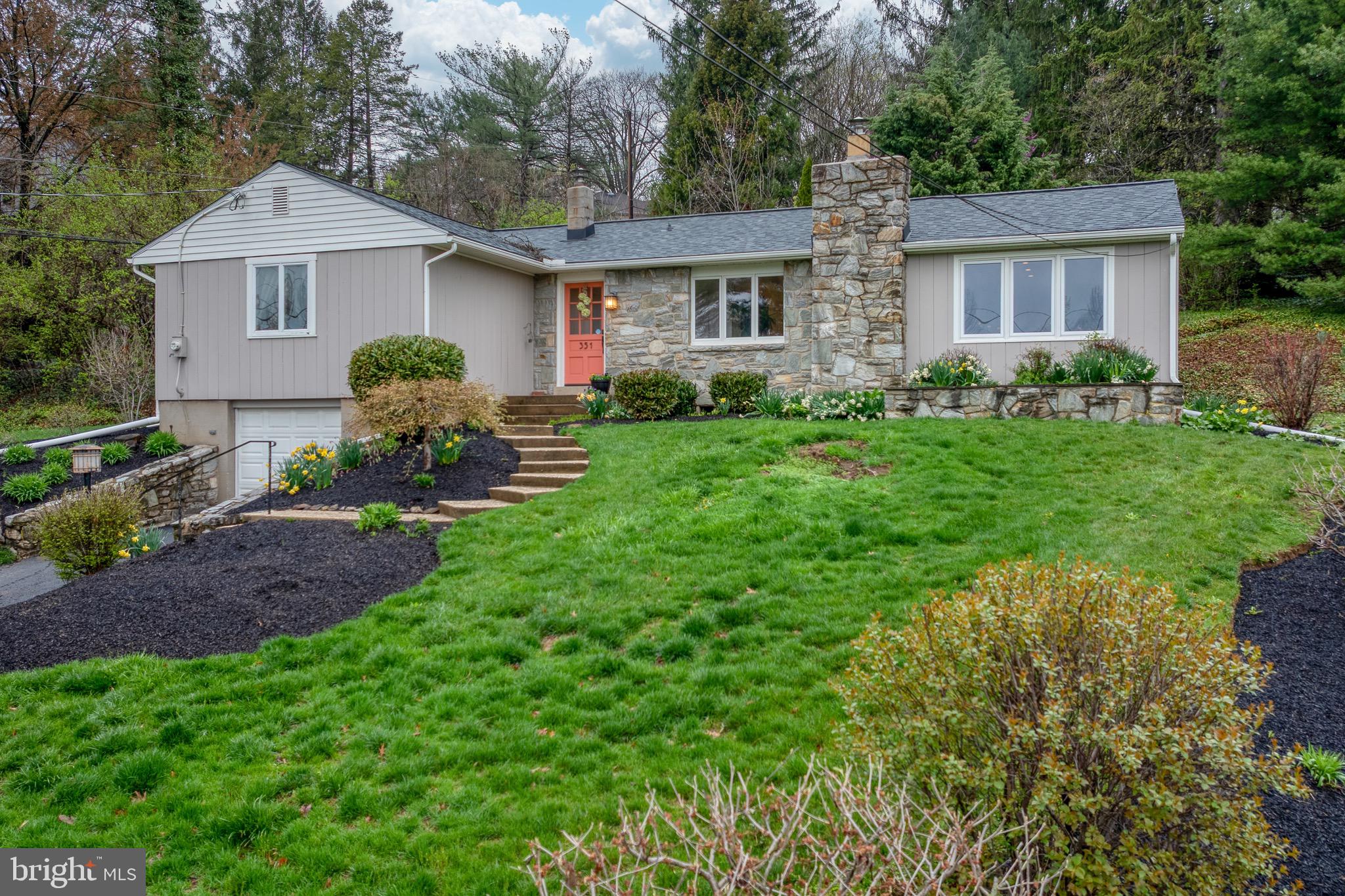 BLOSSOM HILL - Residential