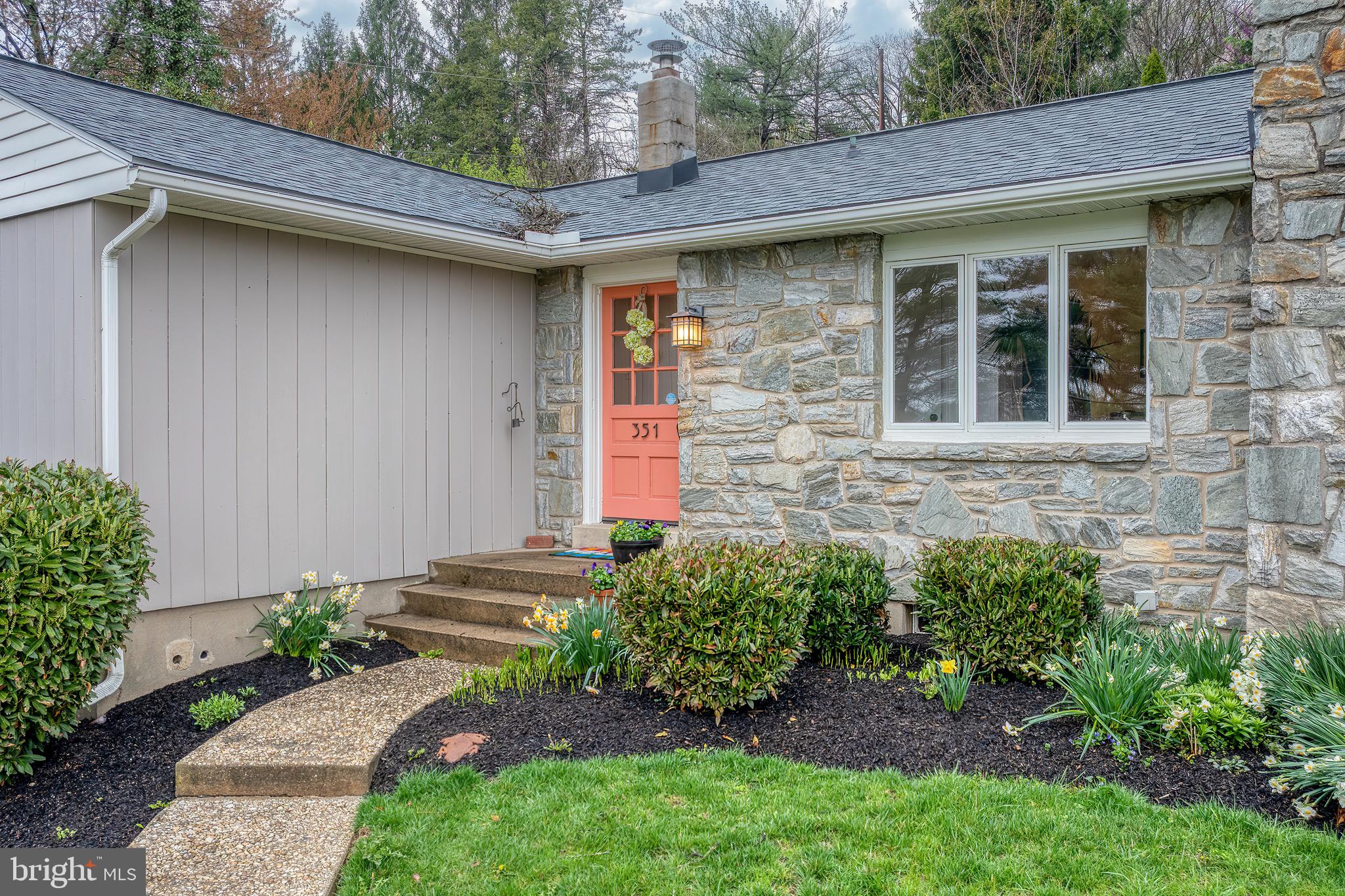 BLOSSOM HILL - Residential