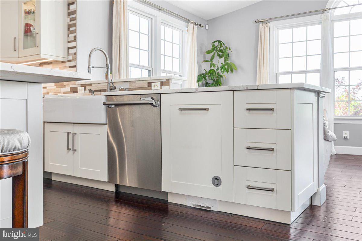 HUNTLEIGH AT CREIGHTON FARMS - Residential