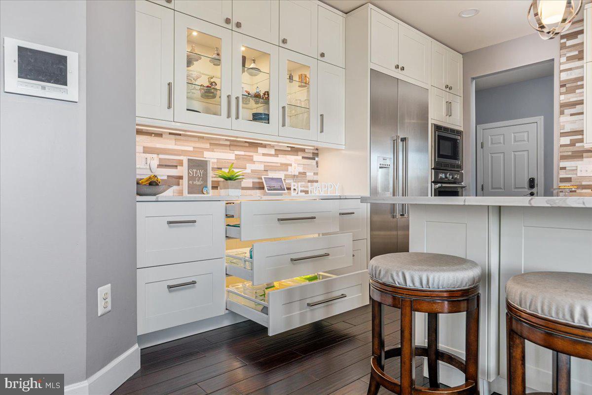 HUNTLEIGH AT CREIGHTON FARMS - Residential