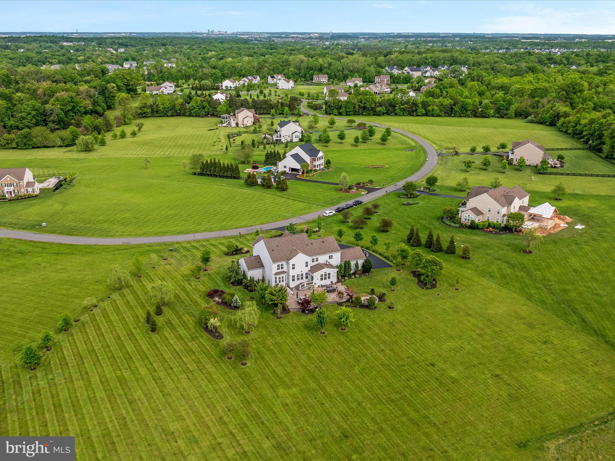 HUNTLEIGH AT CREIGHTON FARMS - Residential