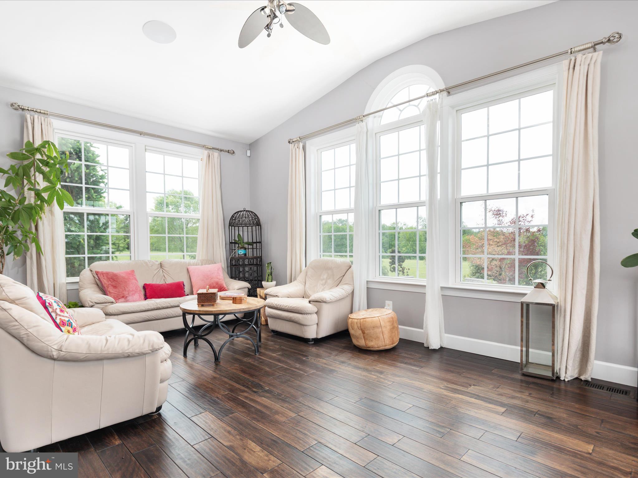 HUNTLEIGH AT CREIGHTON FARMS - Residential