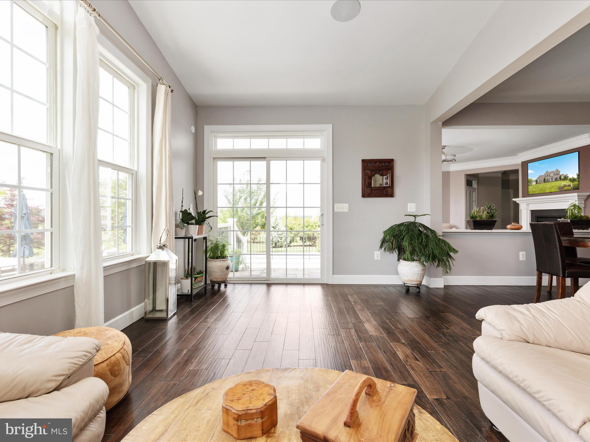 HUNTLEIGH AT CREIGHTON FARMS - Residential