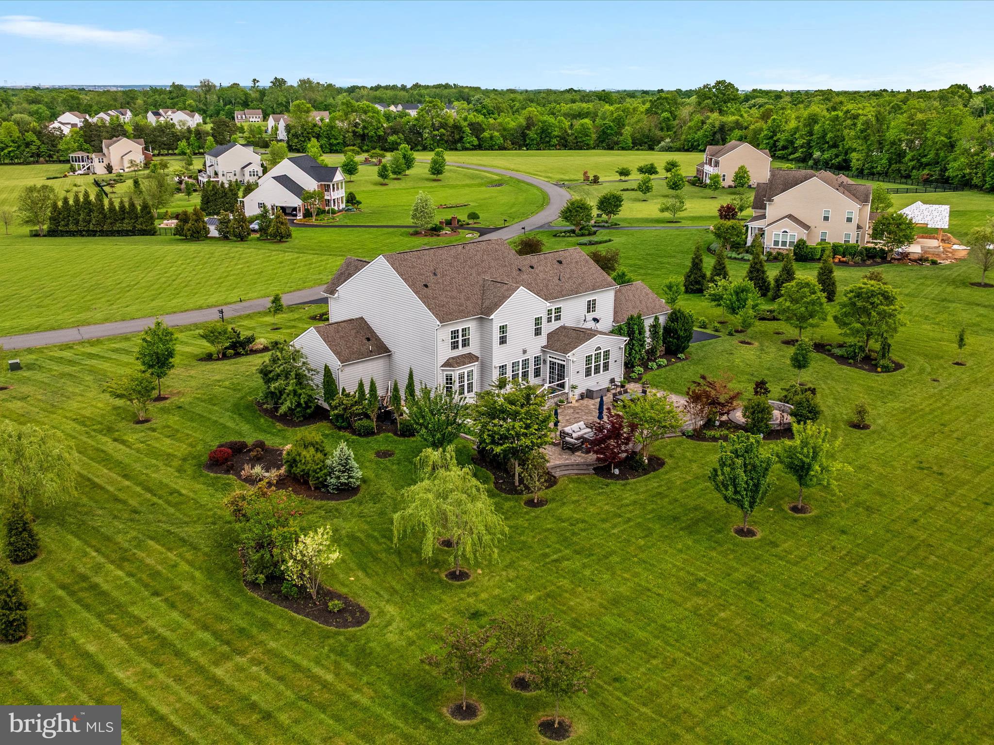HUNTLEIGH AT CREIGHTON FARMS - Residential