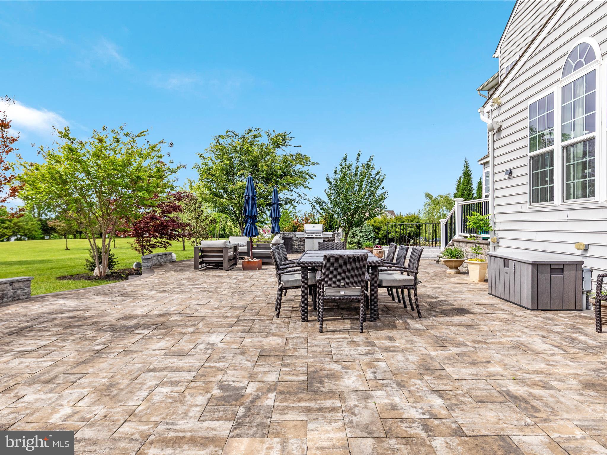 HUNTLEIGH AT CREIGHTON FARMS - Residential