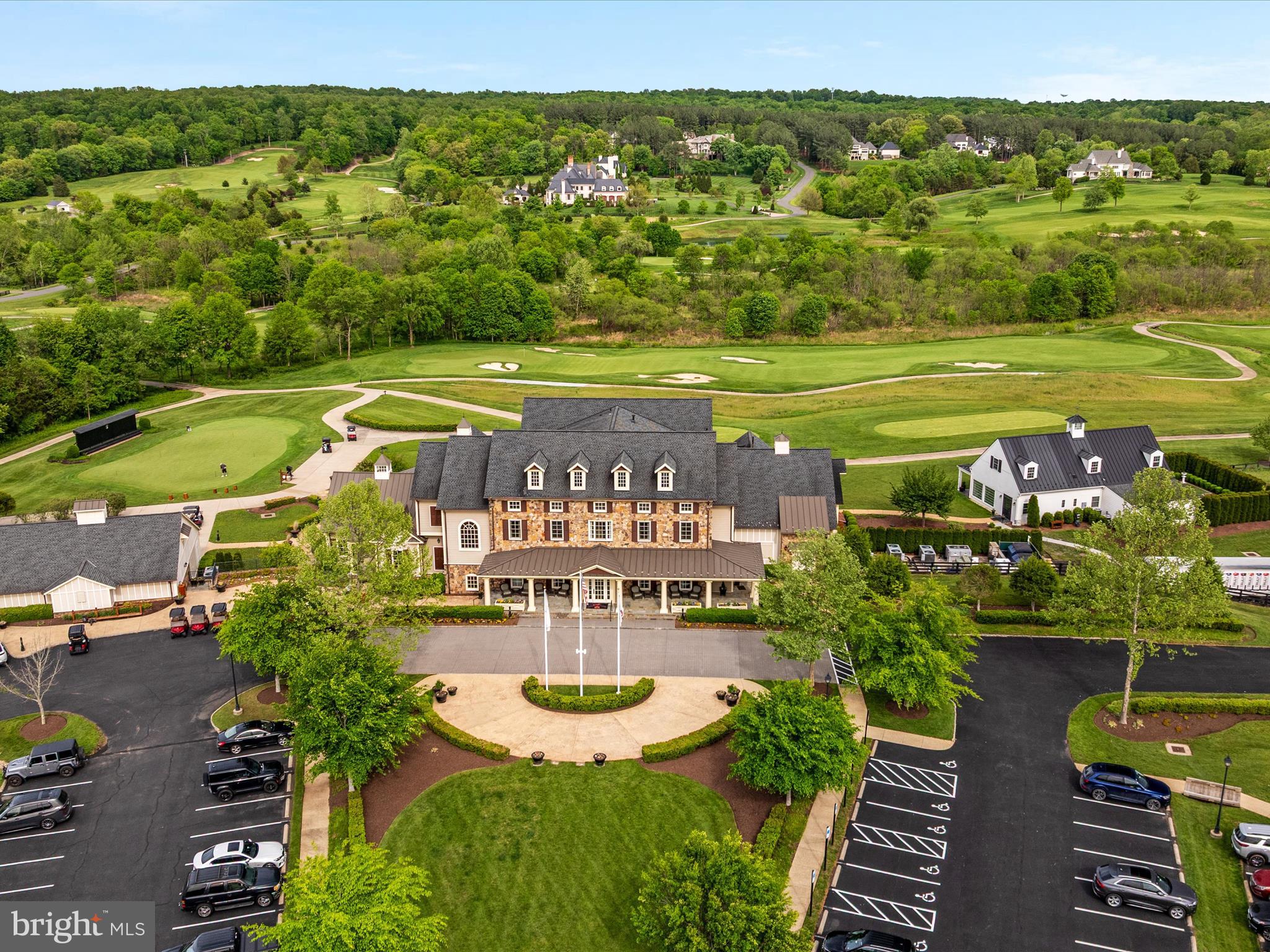 HUNTLEIGH AT CREIGHTON FARMS - Residential