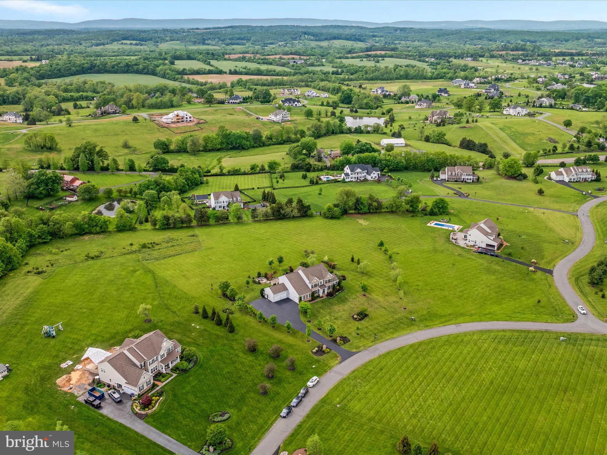 HUNTLEIGH AT CREIGHTON FARMS - Residential