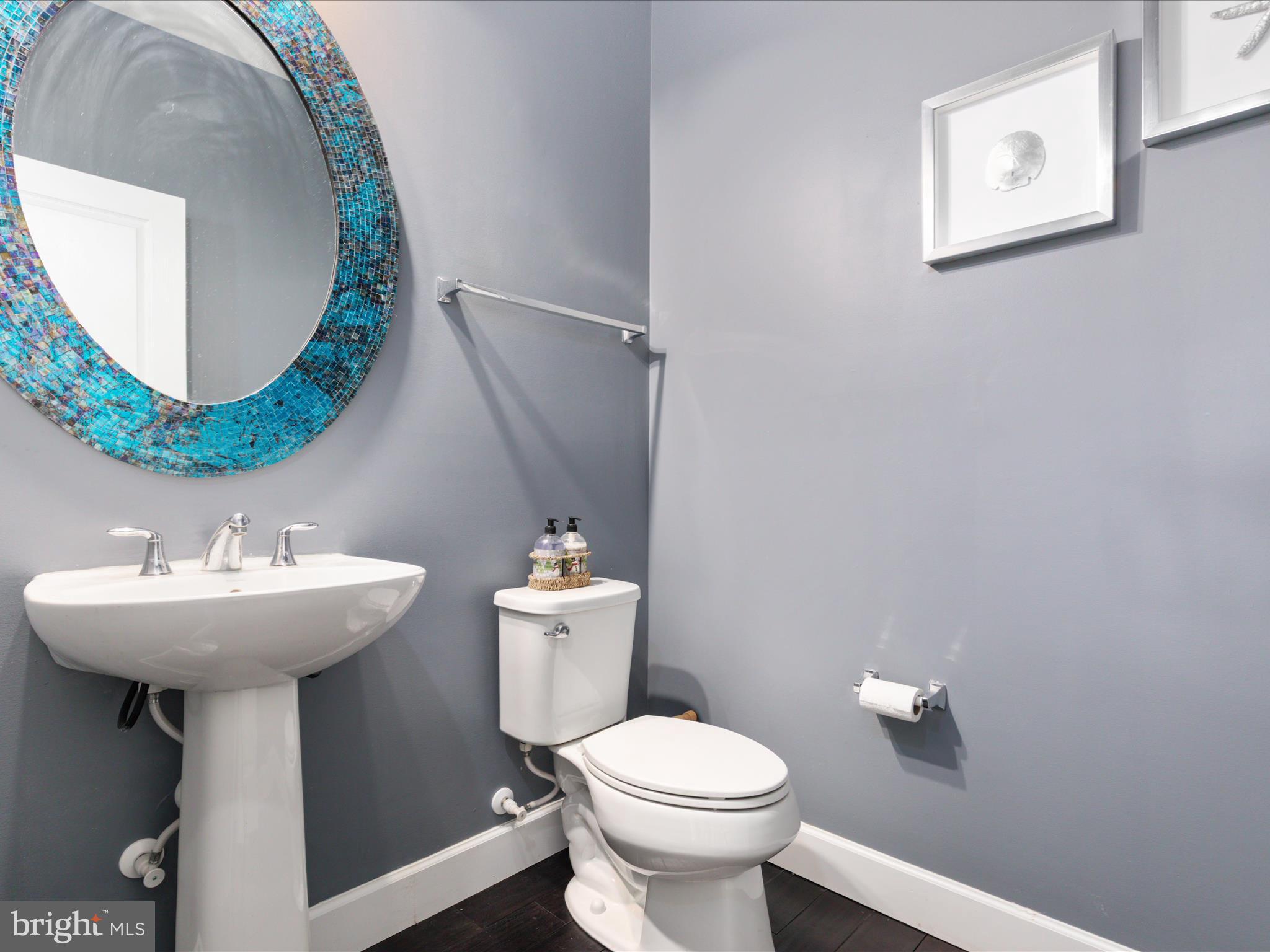 HUNTLEIGH AT CREIGHTON FARMS - Residential