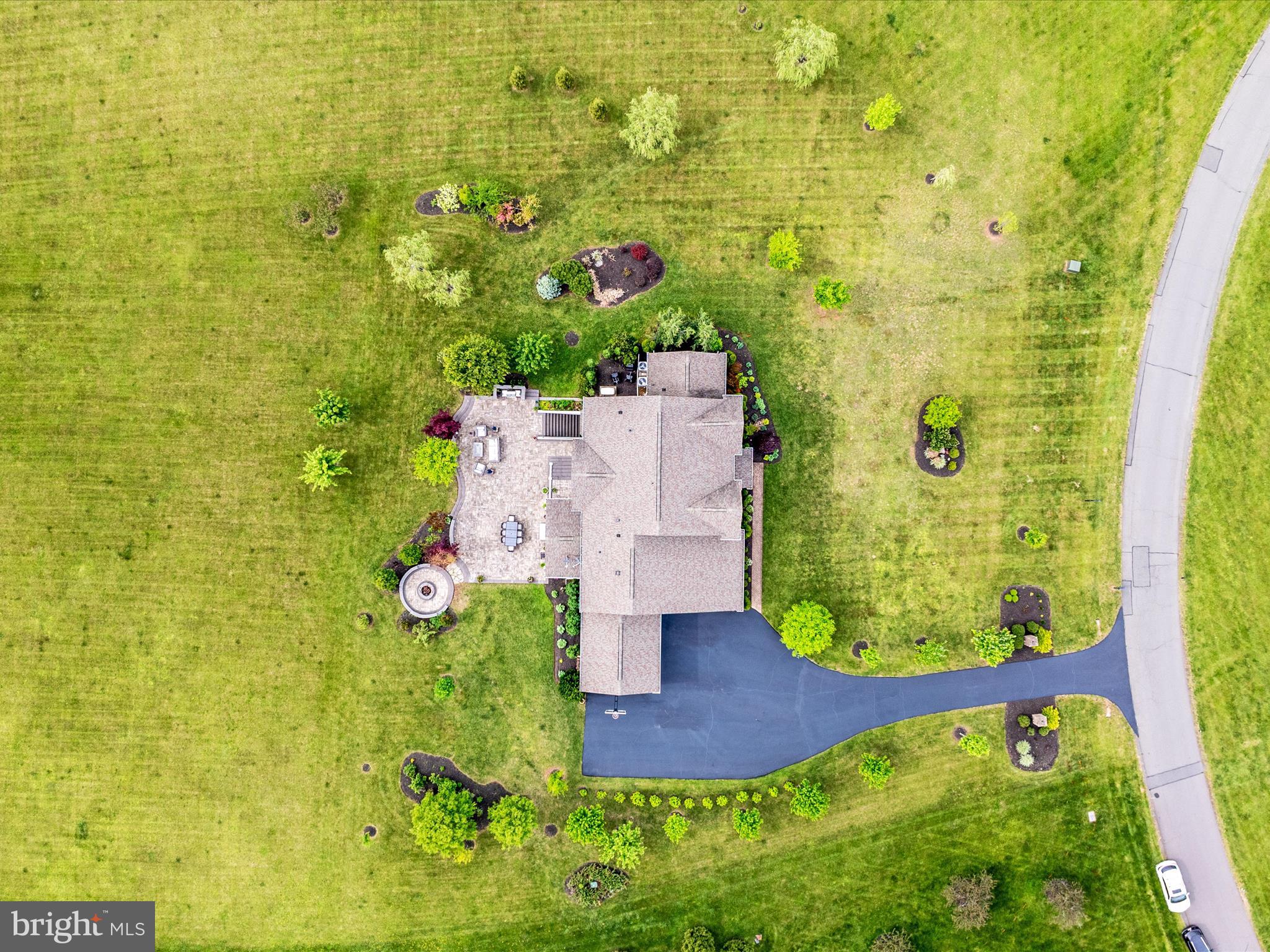 HUNTLEIGH AT CREIGHTON FARMS - Residential