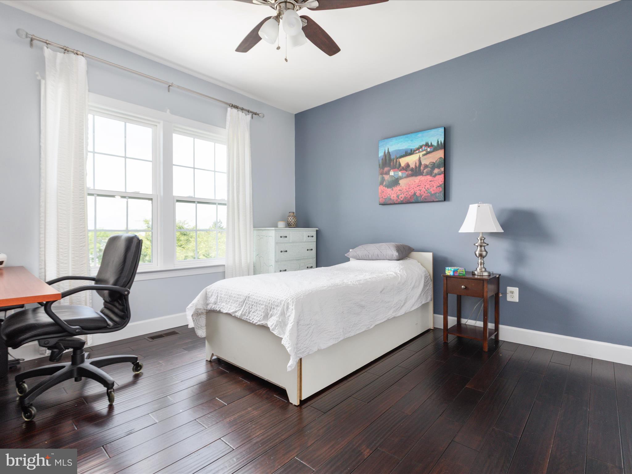 HUNTLEIGH AT CREIGHTON FARMS - Residential