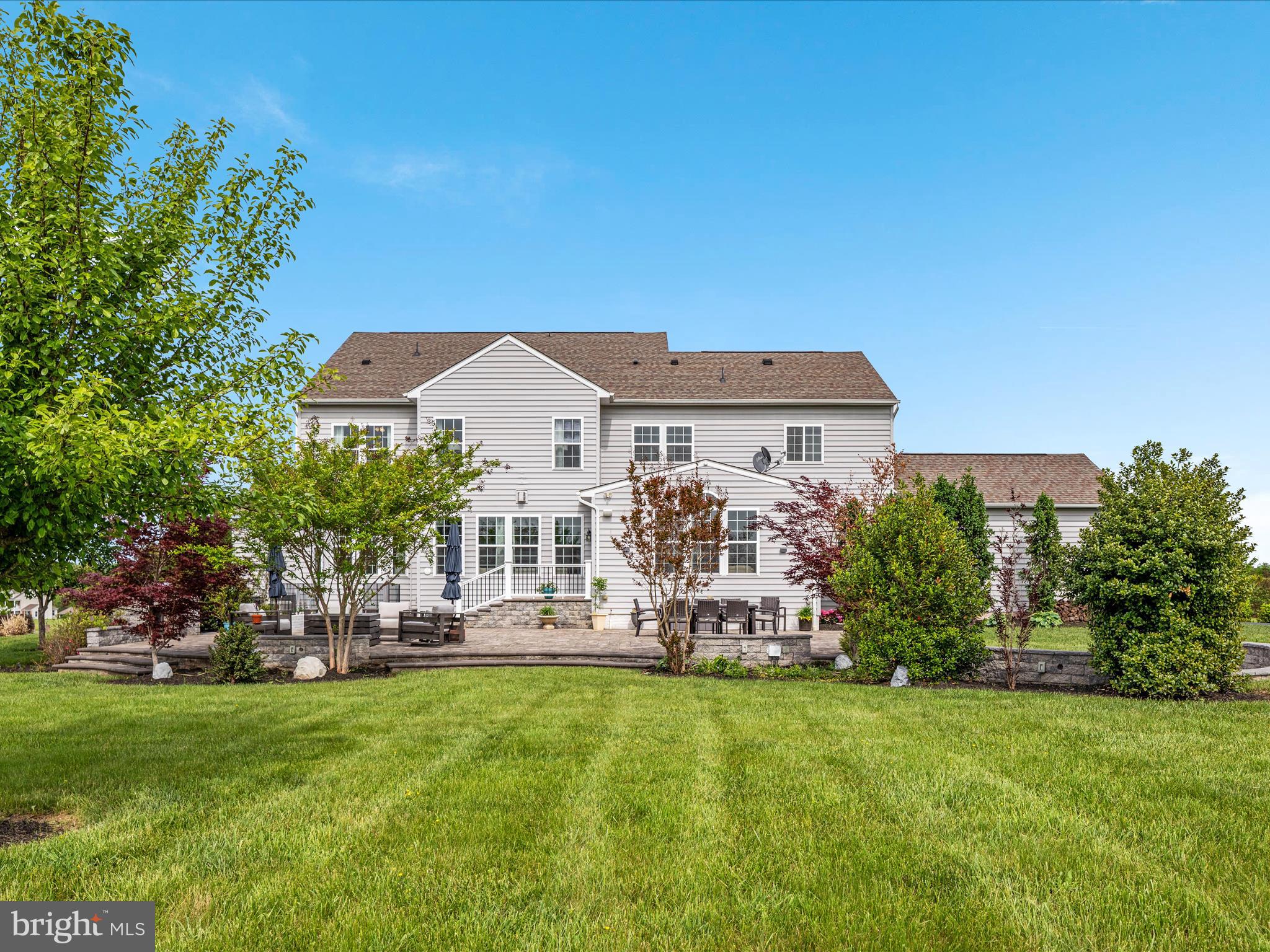HUNTLEIGH AT CREIGHTON FARMS - Residential