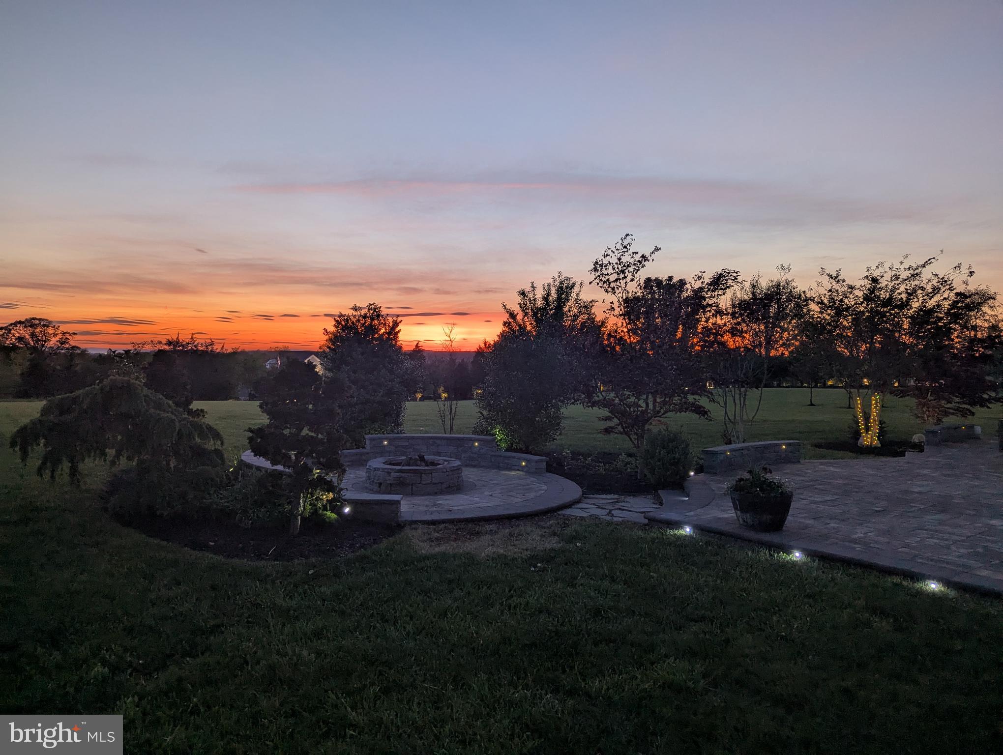 HUNTLEIGH AT CREIGHTON FARMS - Residential