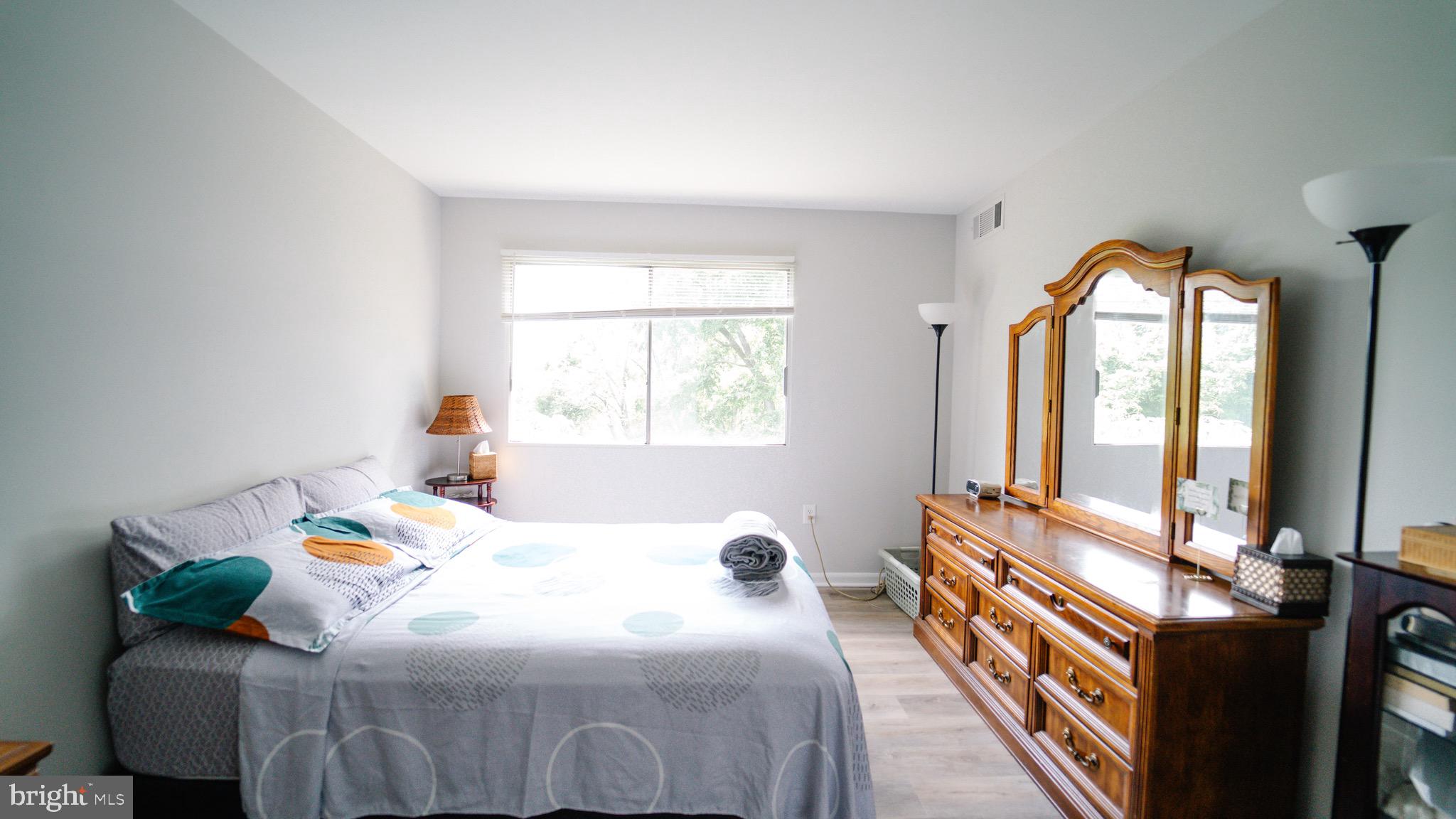 OCCOQUAN RIDGE CONDO - Residential