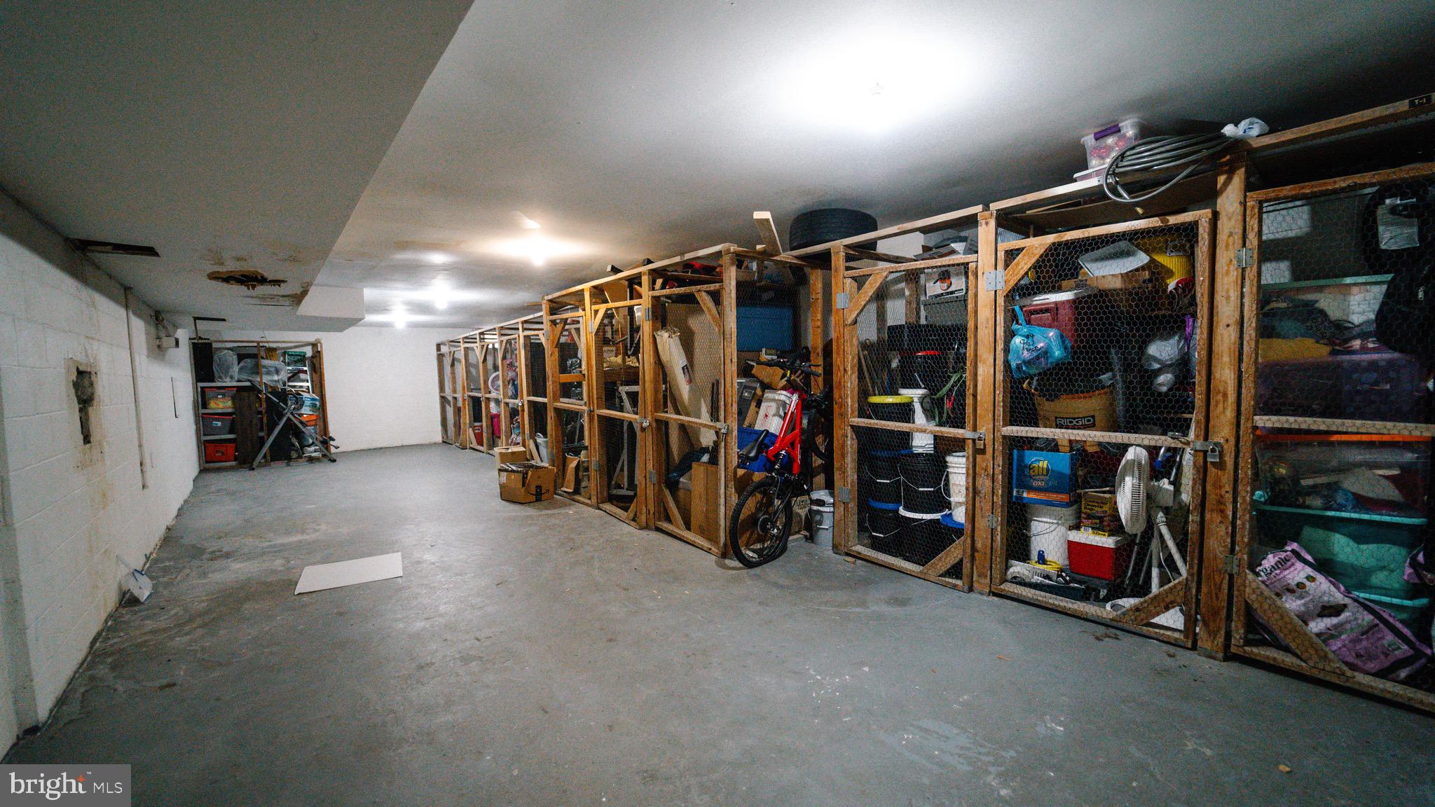 OCCOQUAN RIDGE CONDO - Residential