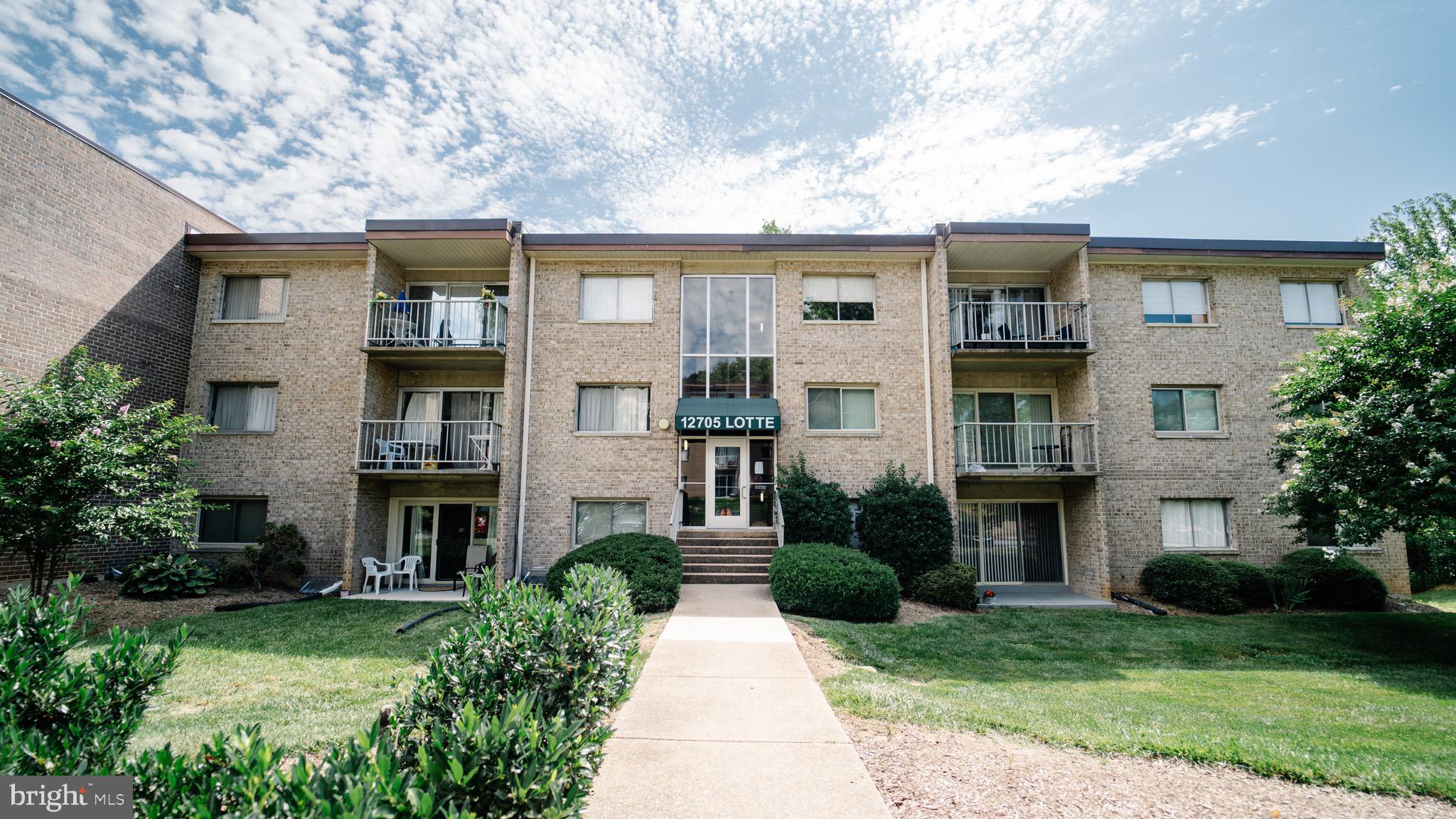 OCCOQUAN RIDGE CONDO - Residential