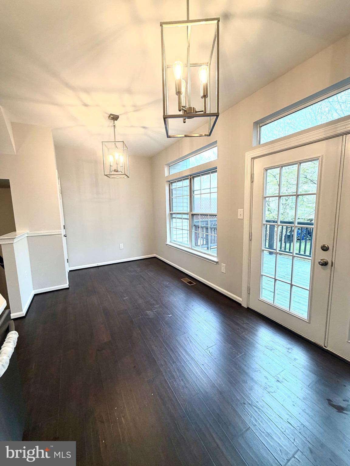 WAYSIDE VILLAGE - Residential