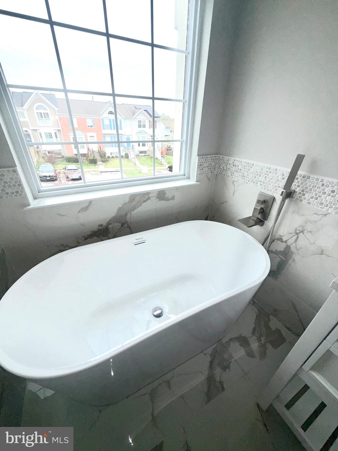 WAYSIDE VILLAGE - Residential