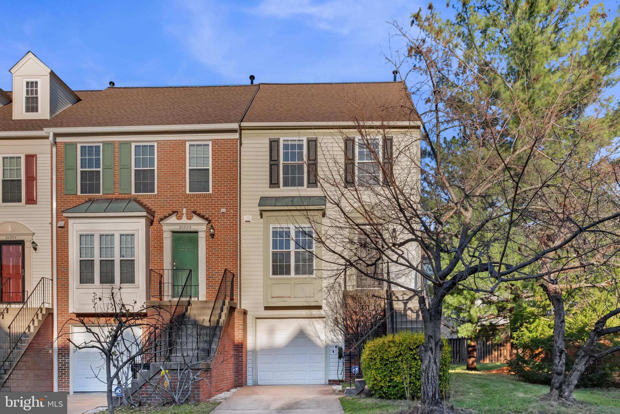 CASCADES - Residential Lease