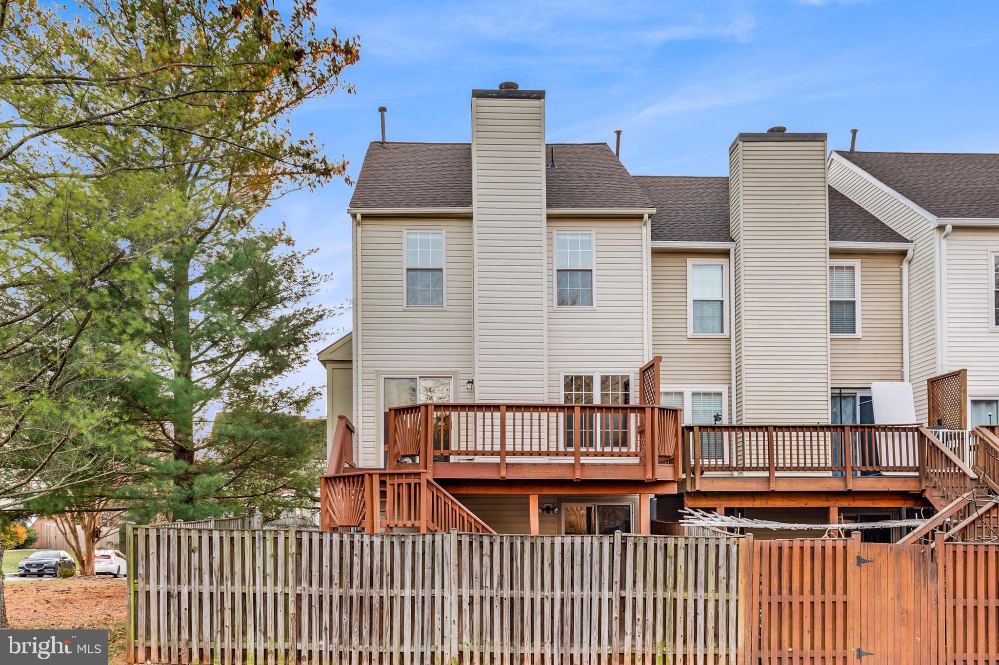 CASCADES - Residential Lease