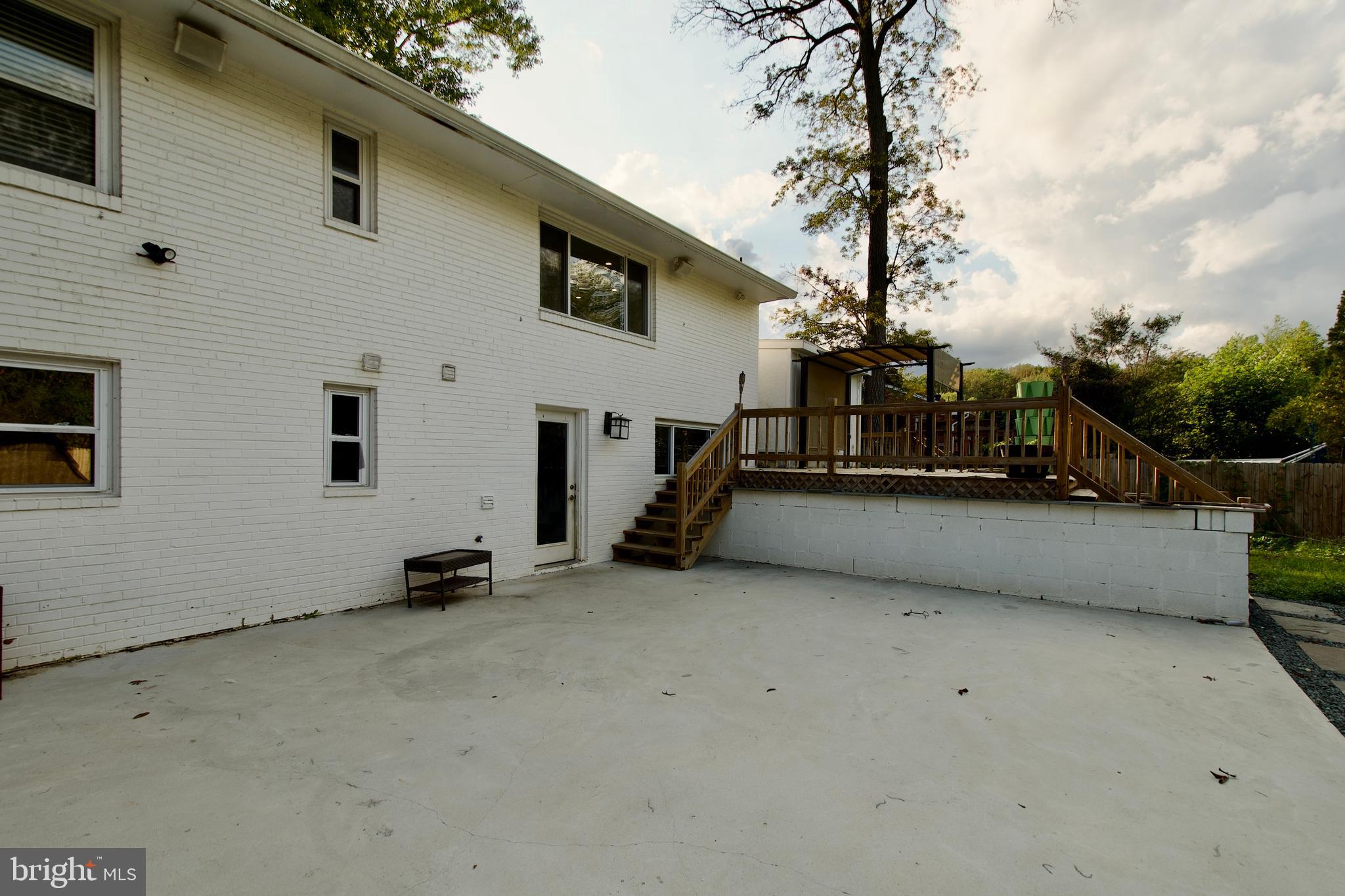 NORTH SPRINGFIELD - Residential