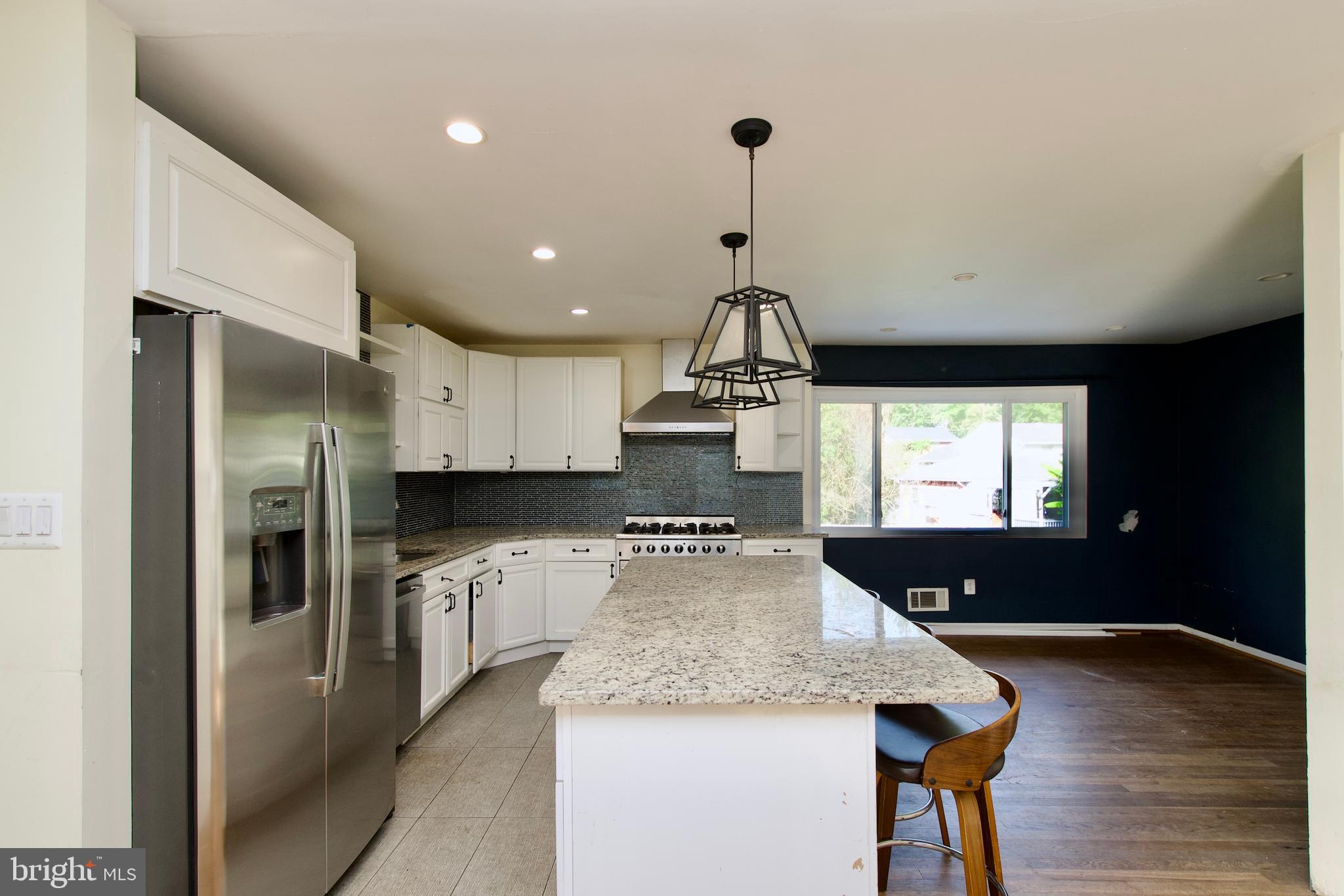 NORTH SPRINGFIELD - Residential