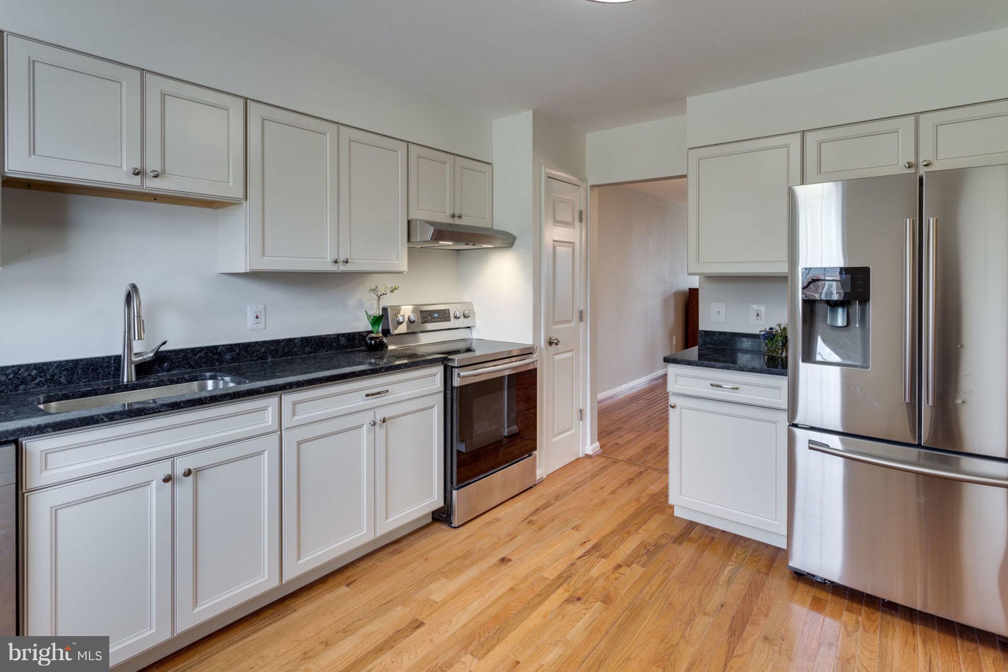 POINT OF WOODS - Residential