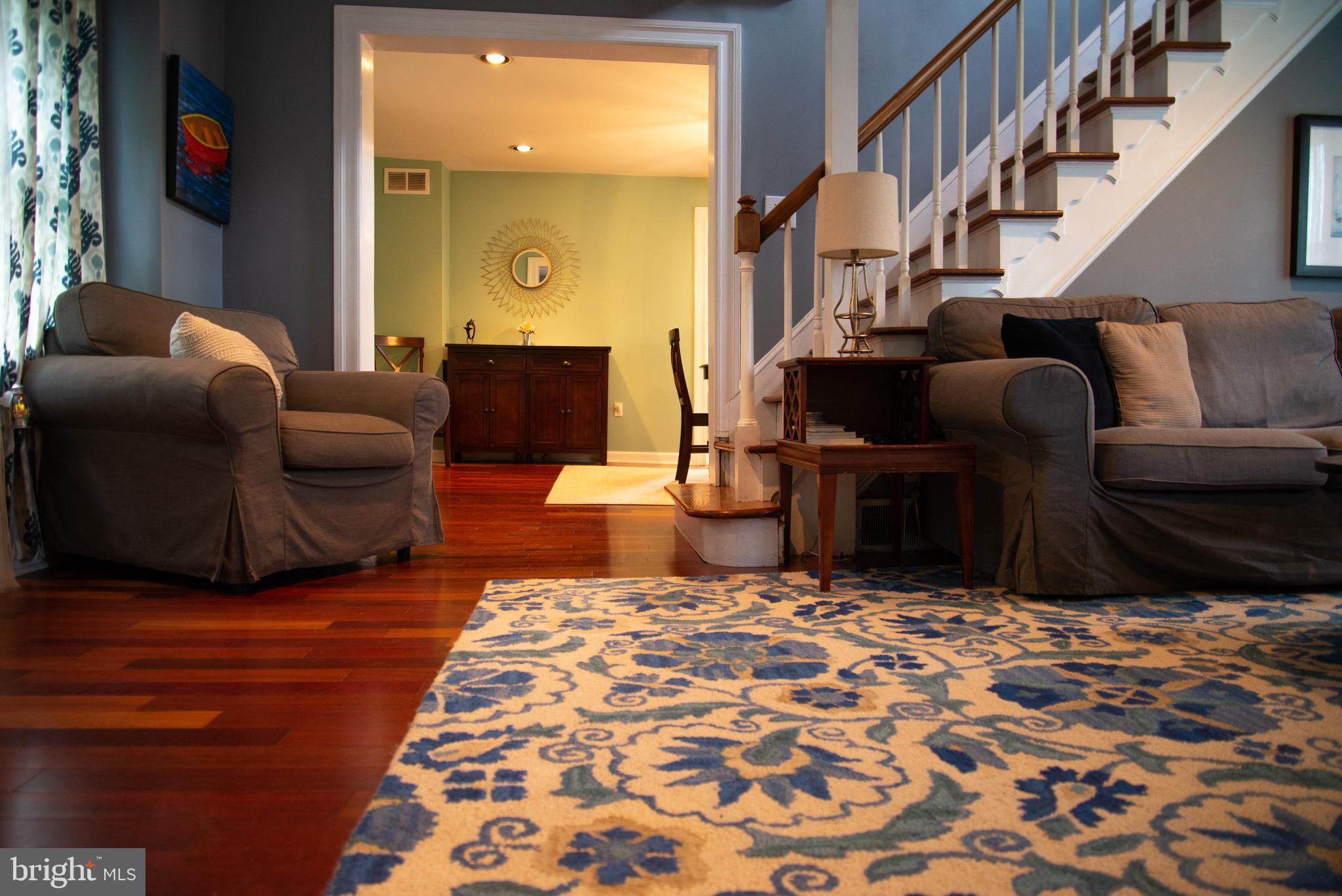 ROSLYN - Residential