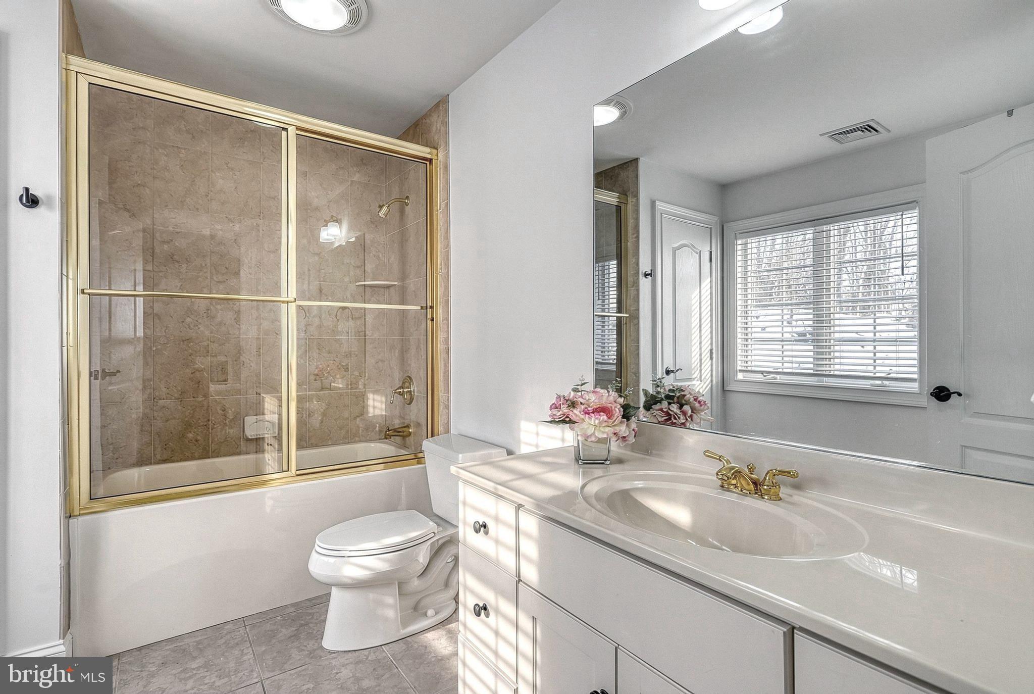 THE OAKS - Residential