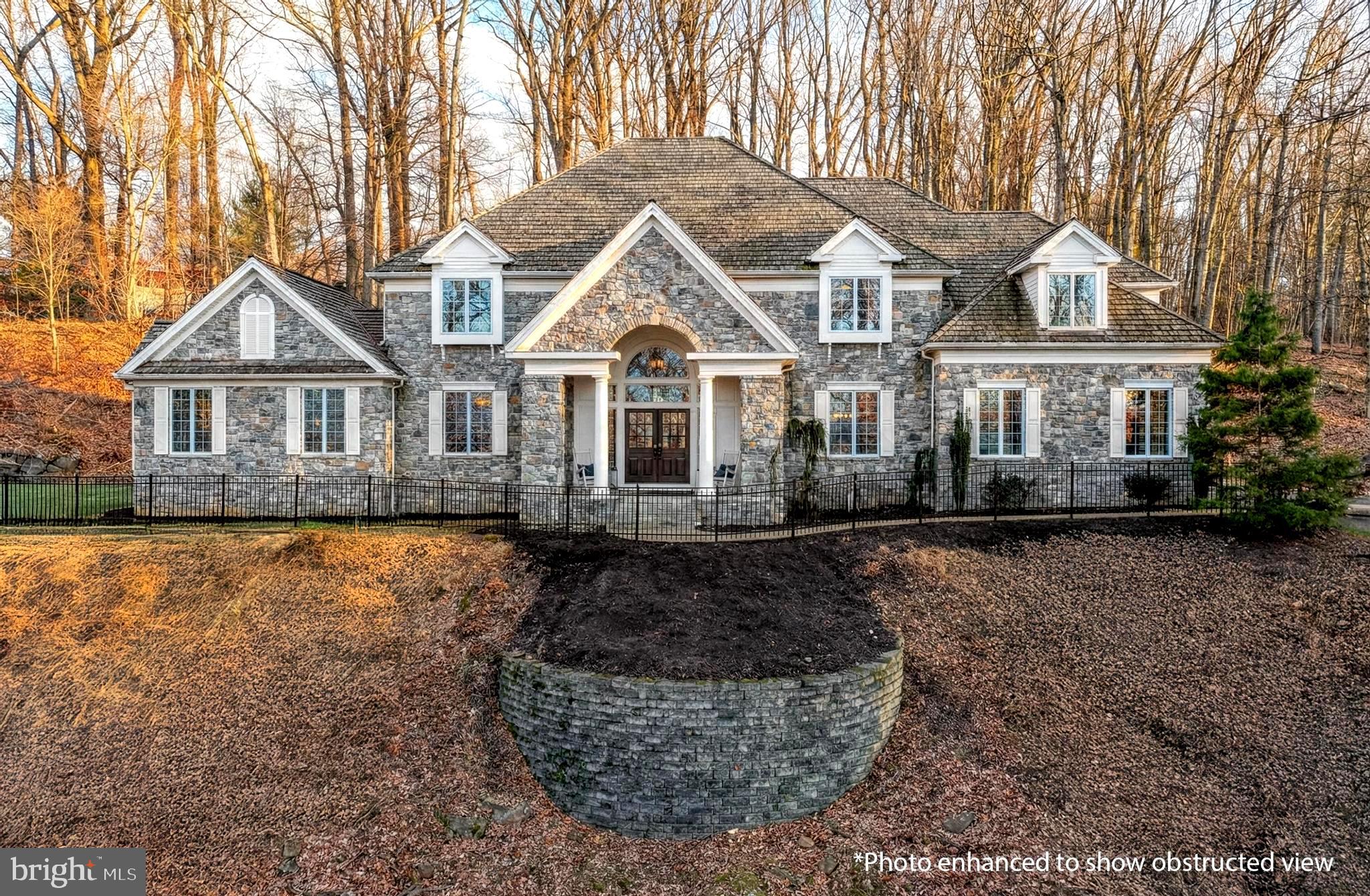 THE OAKS - Residential