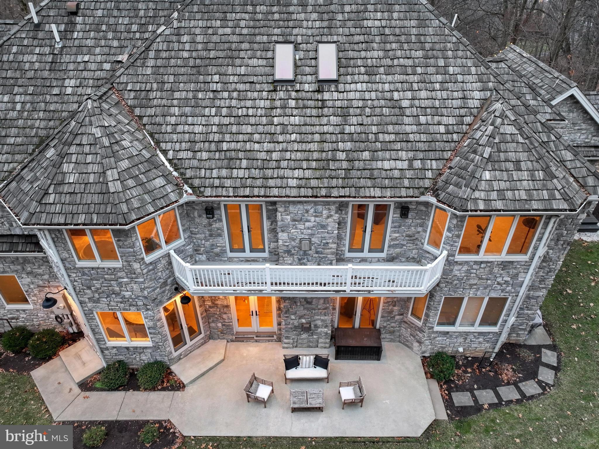 THE OAKS - Residential