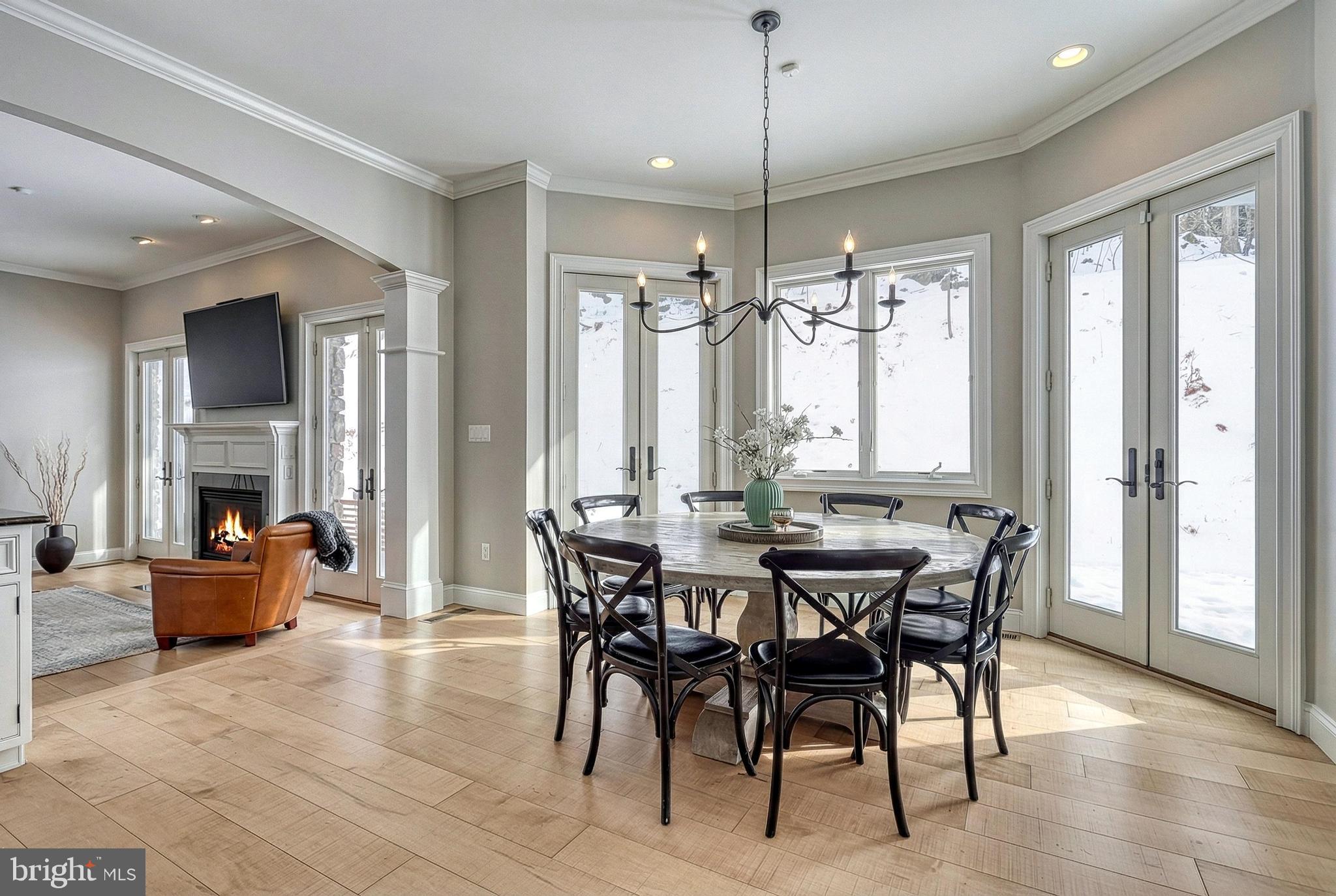 THE OAKS - Residential