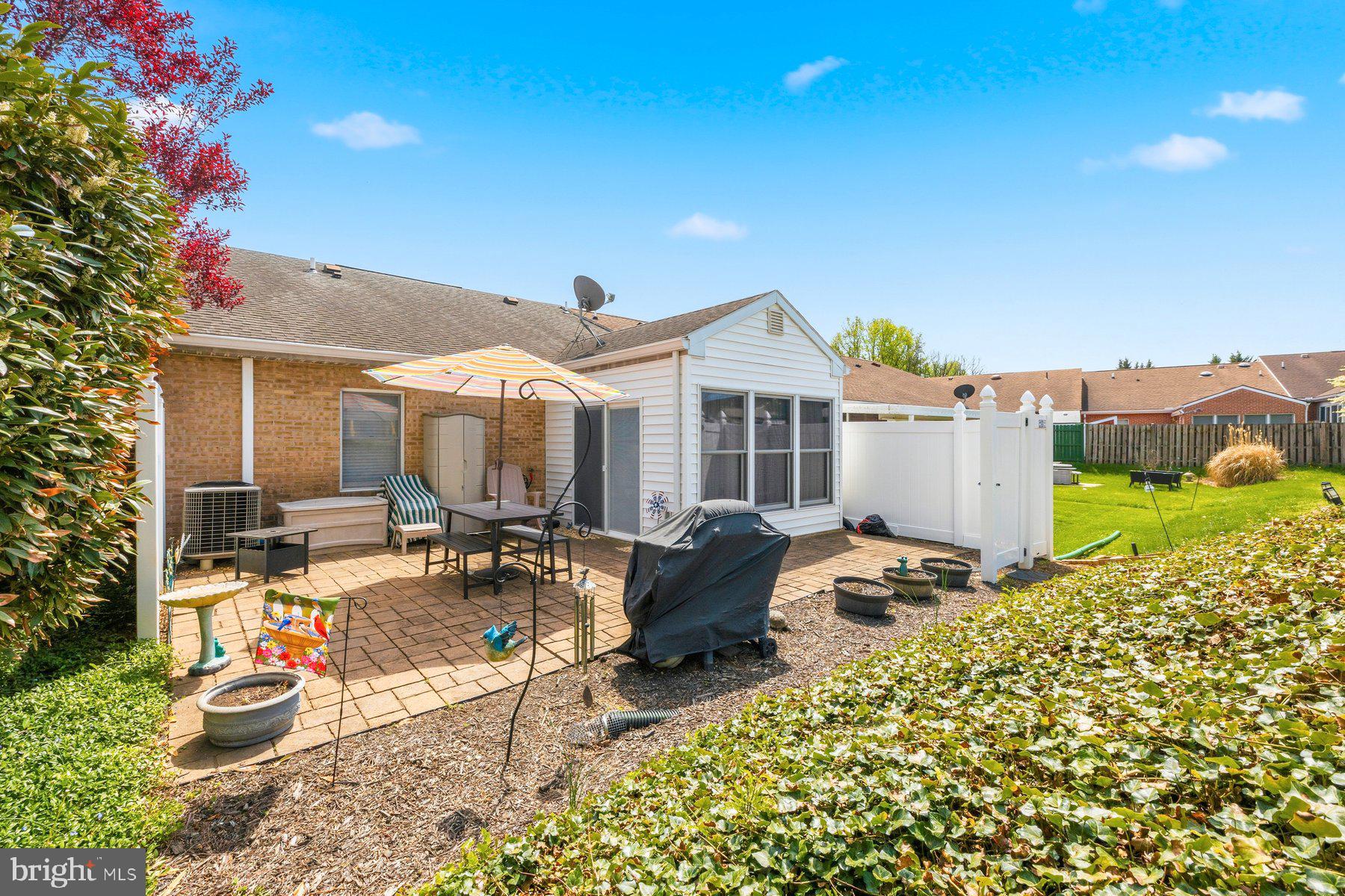 TOWNE OAK VILLAGE - Residential