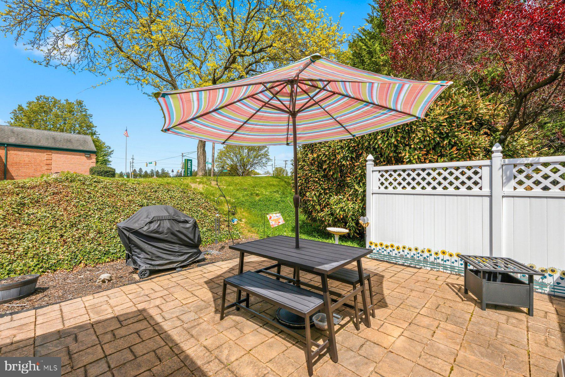 TOWNE OAK VILLAGE - Residential