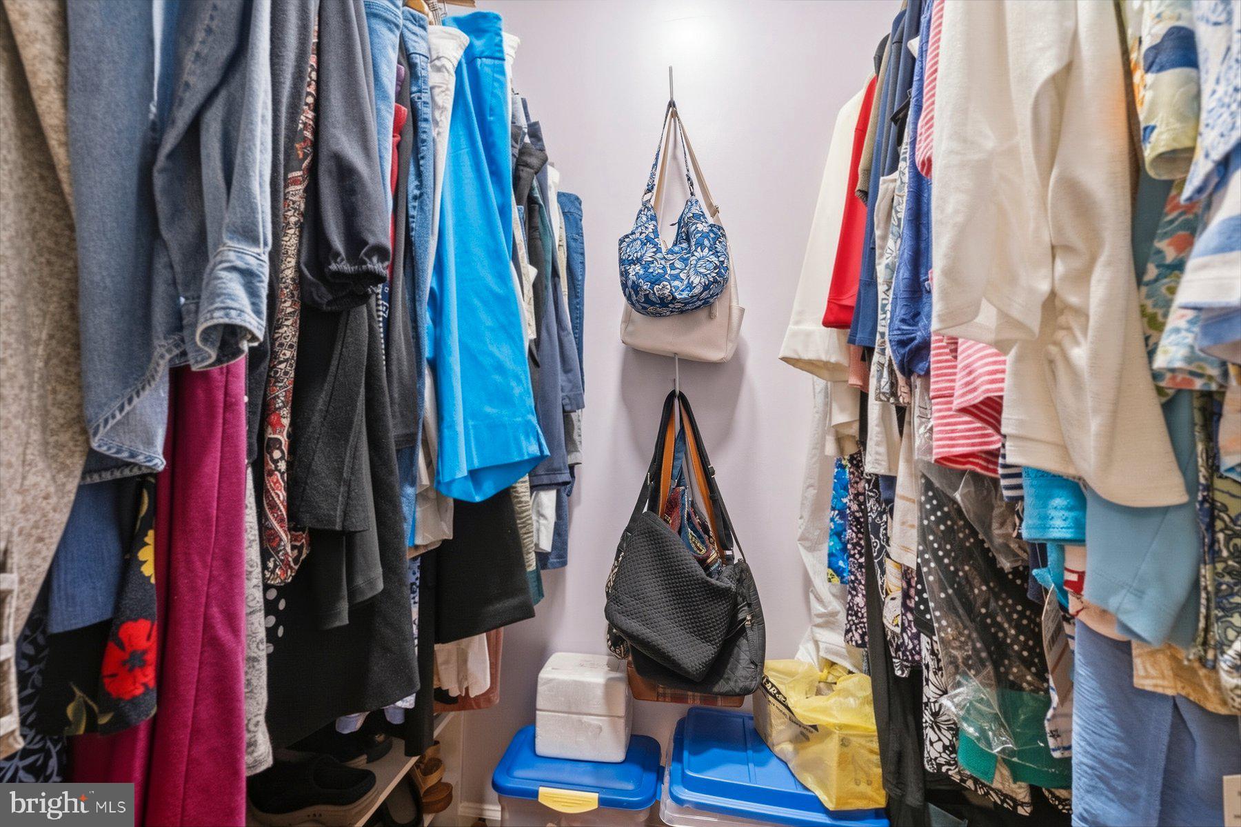 TOWNE OAK VILLAGE - Residential