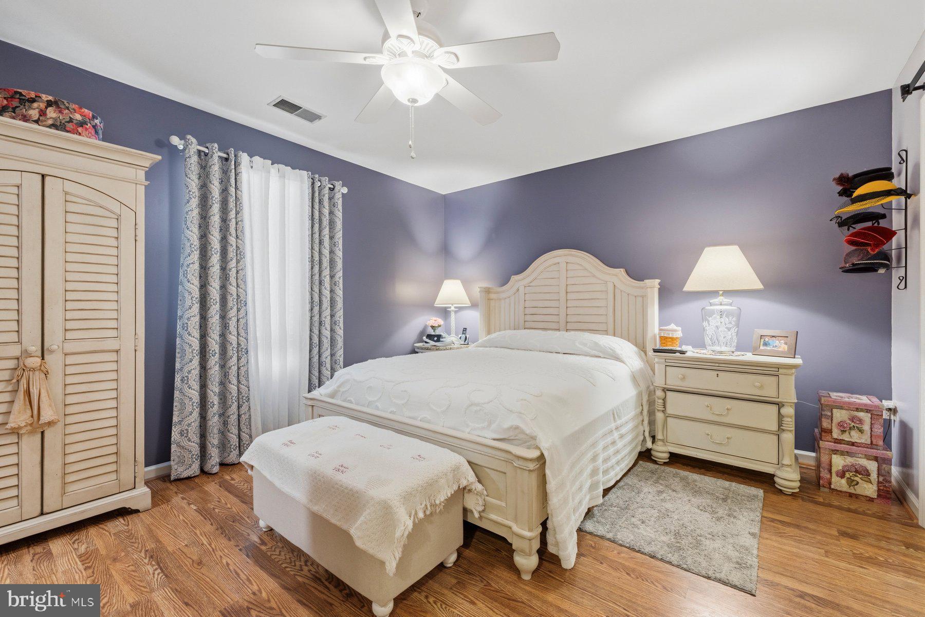 TOWNE OAK VILLAGE - Residential