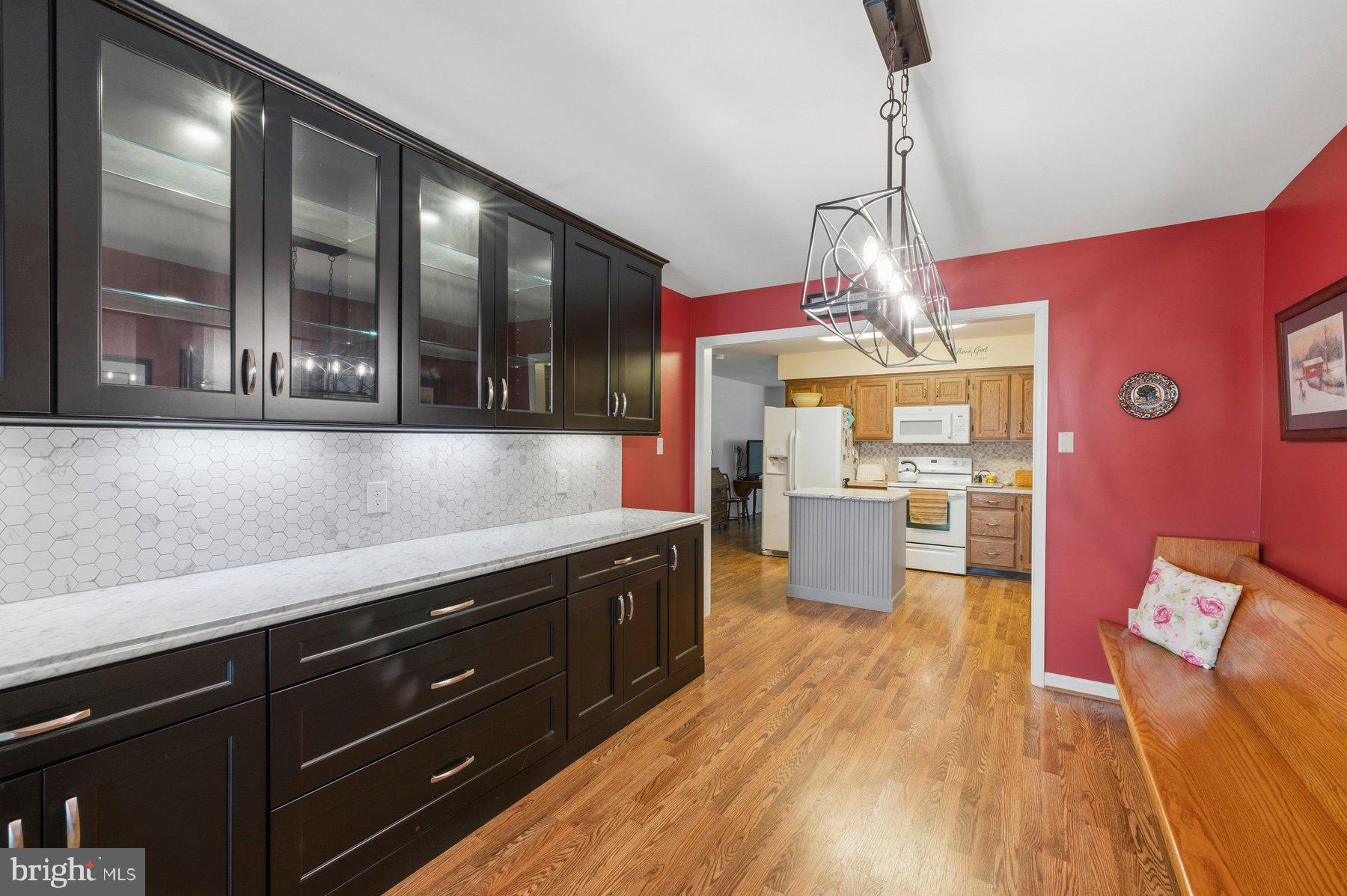 TOWNE OAK VILLAGE - Residential