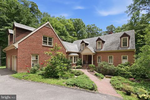 Homes For Sale - 13205 Barrister Place<br/> WOODBRIDGE, VA 22192