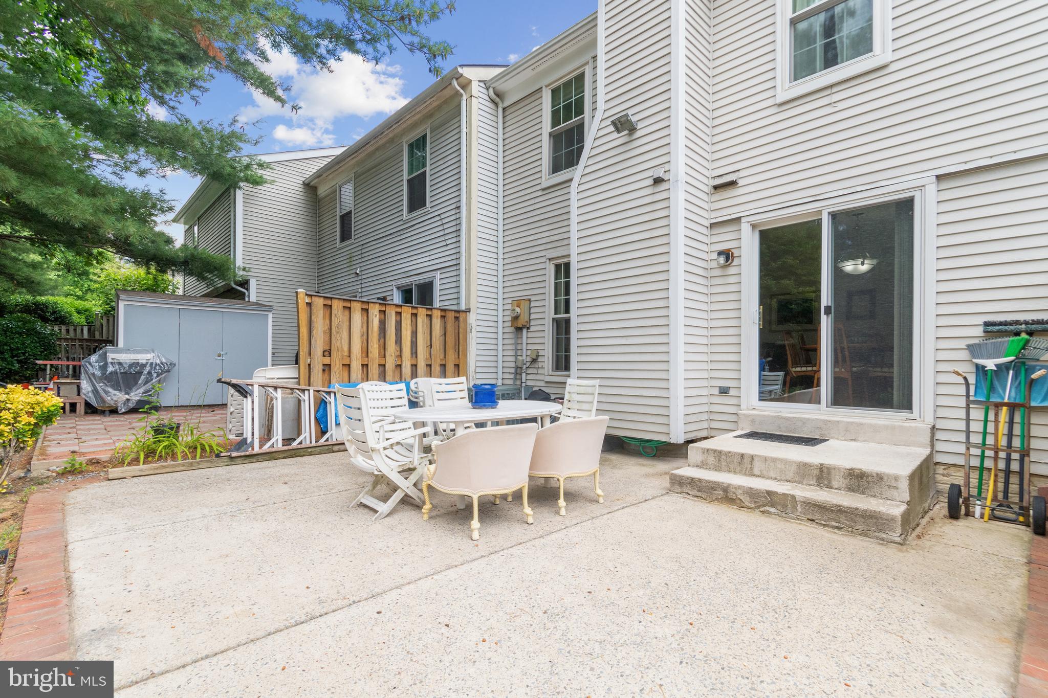 LONGMEAD CROSSING - Residential