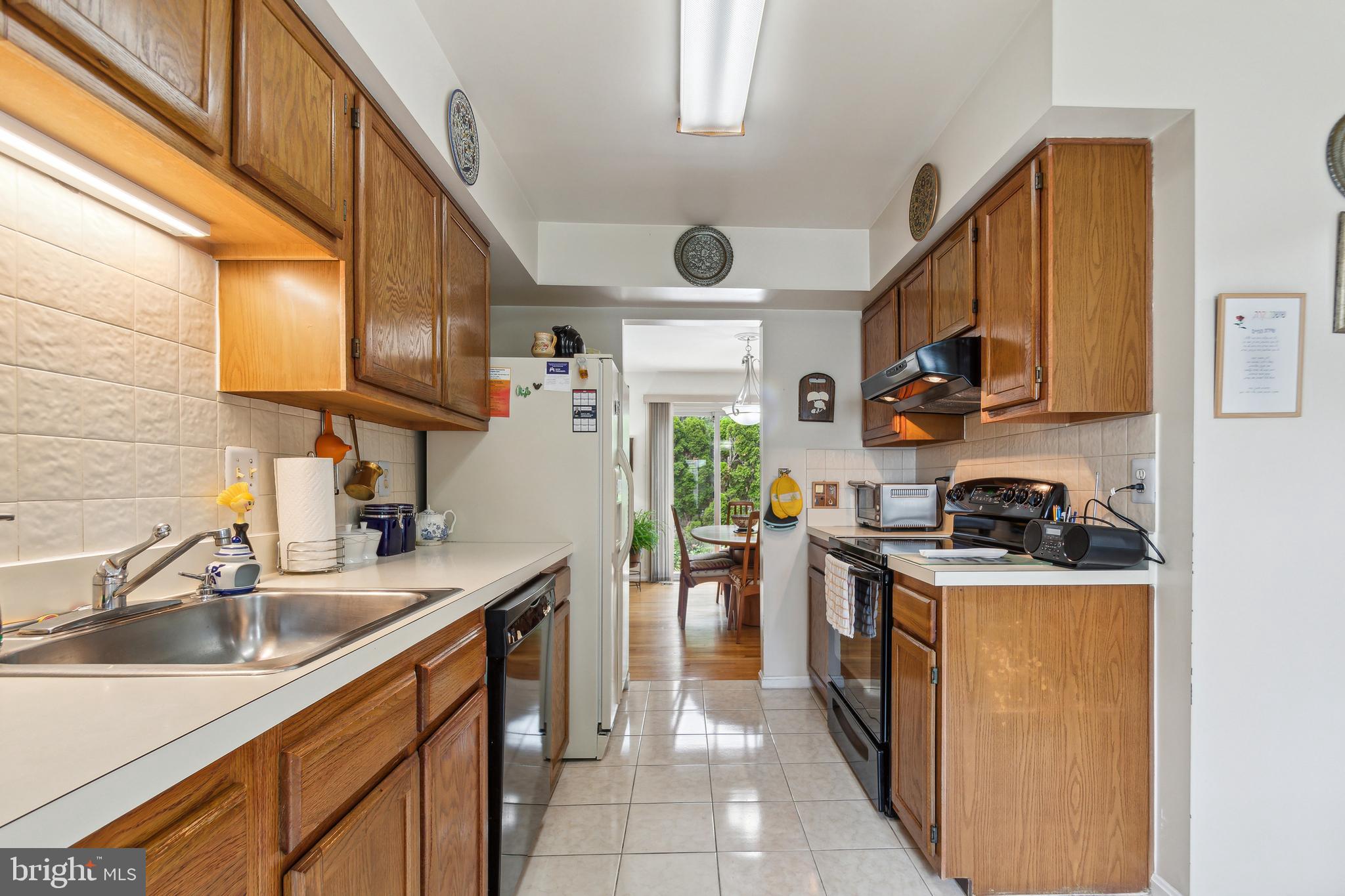 LONGMEAD CROSSING - Residential